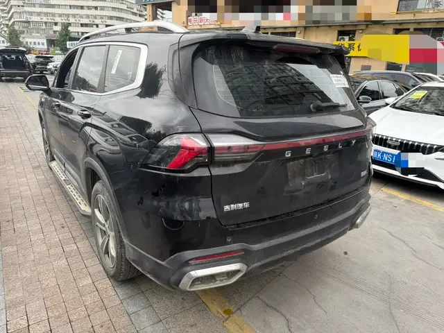 Geely Okavango