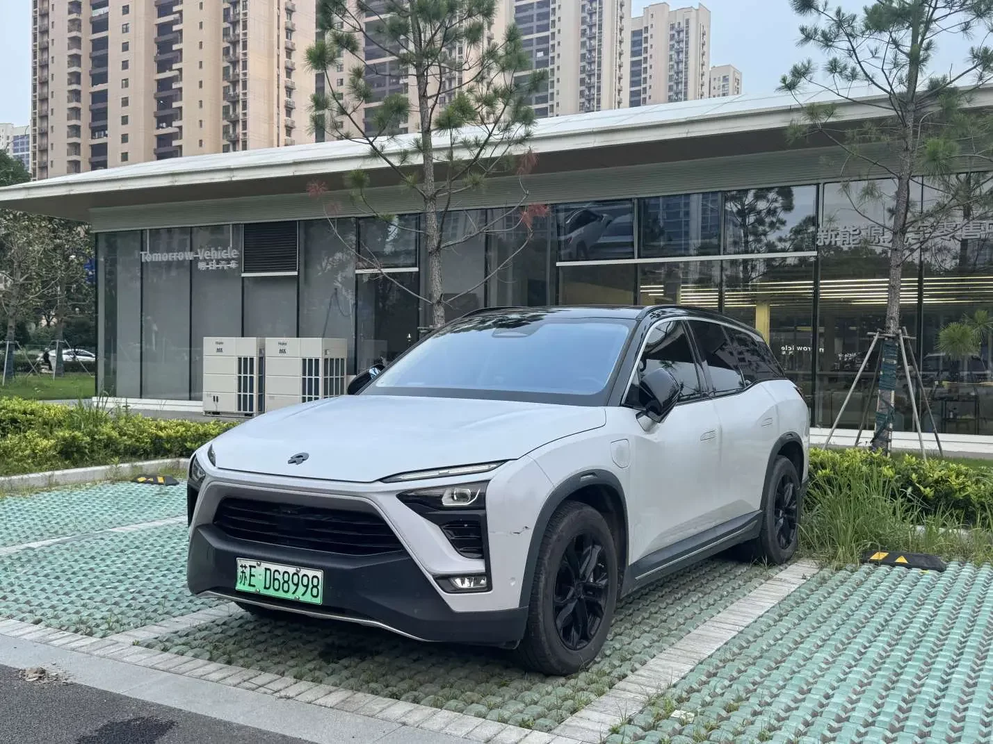 NIO ES8  из Китая