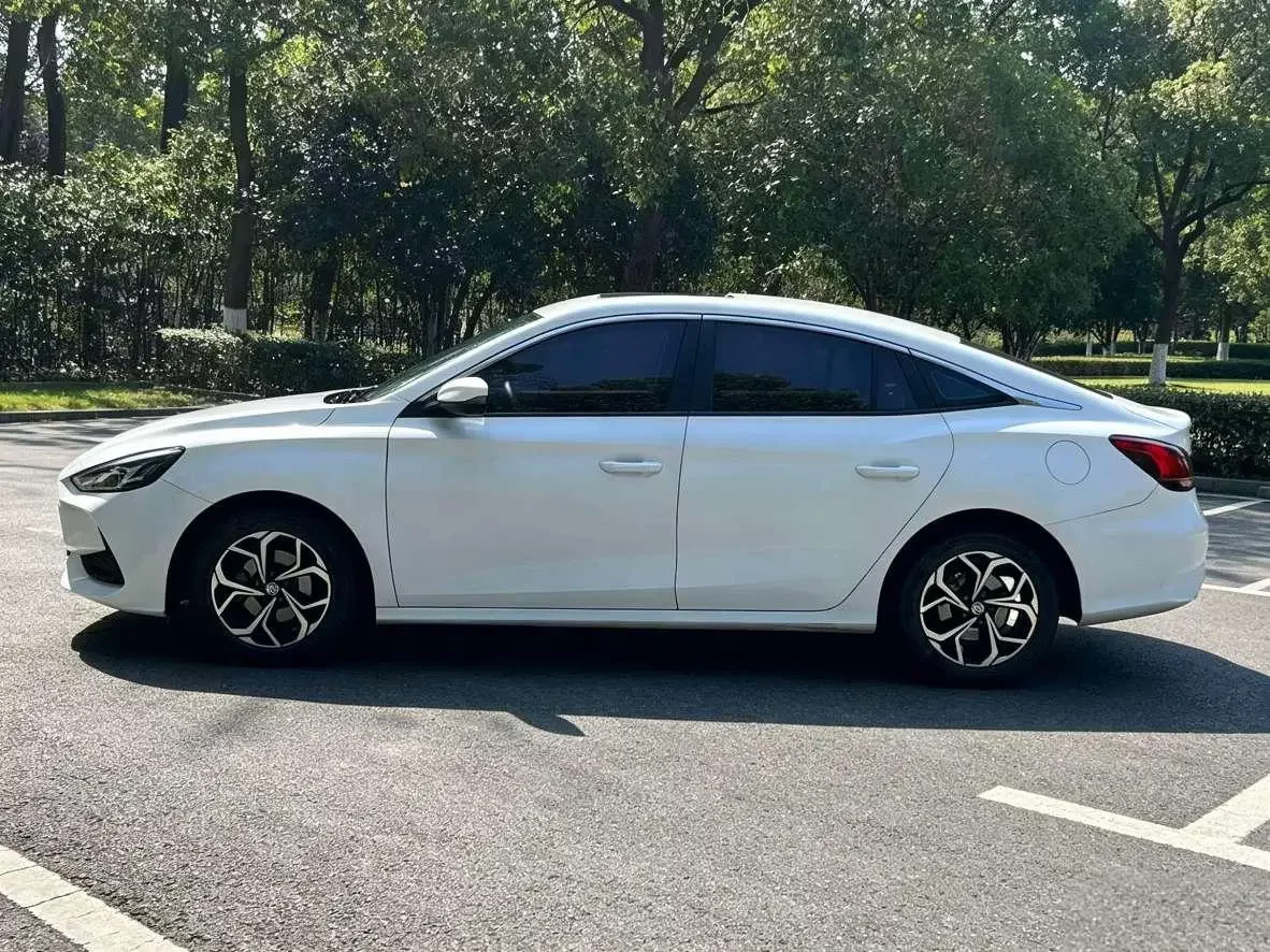 MG 5