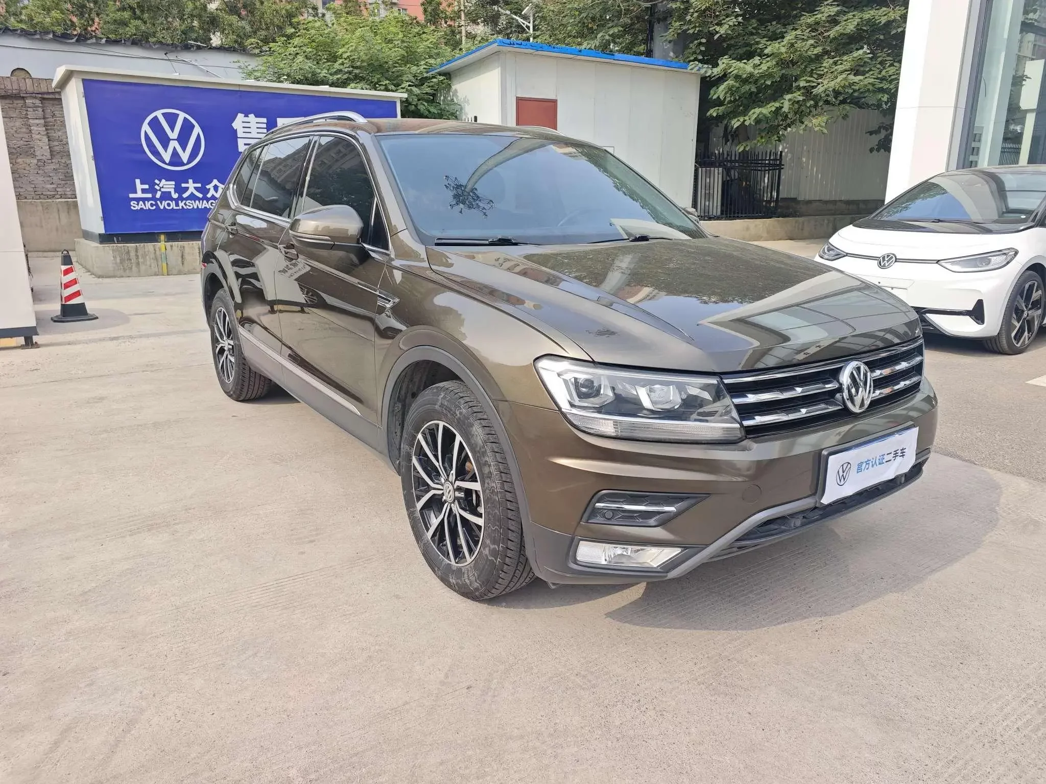Volkswagen Tiguan L