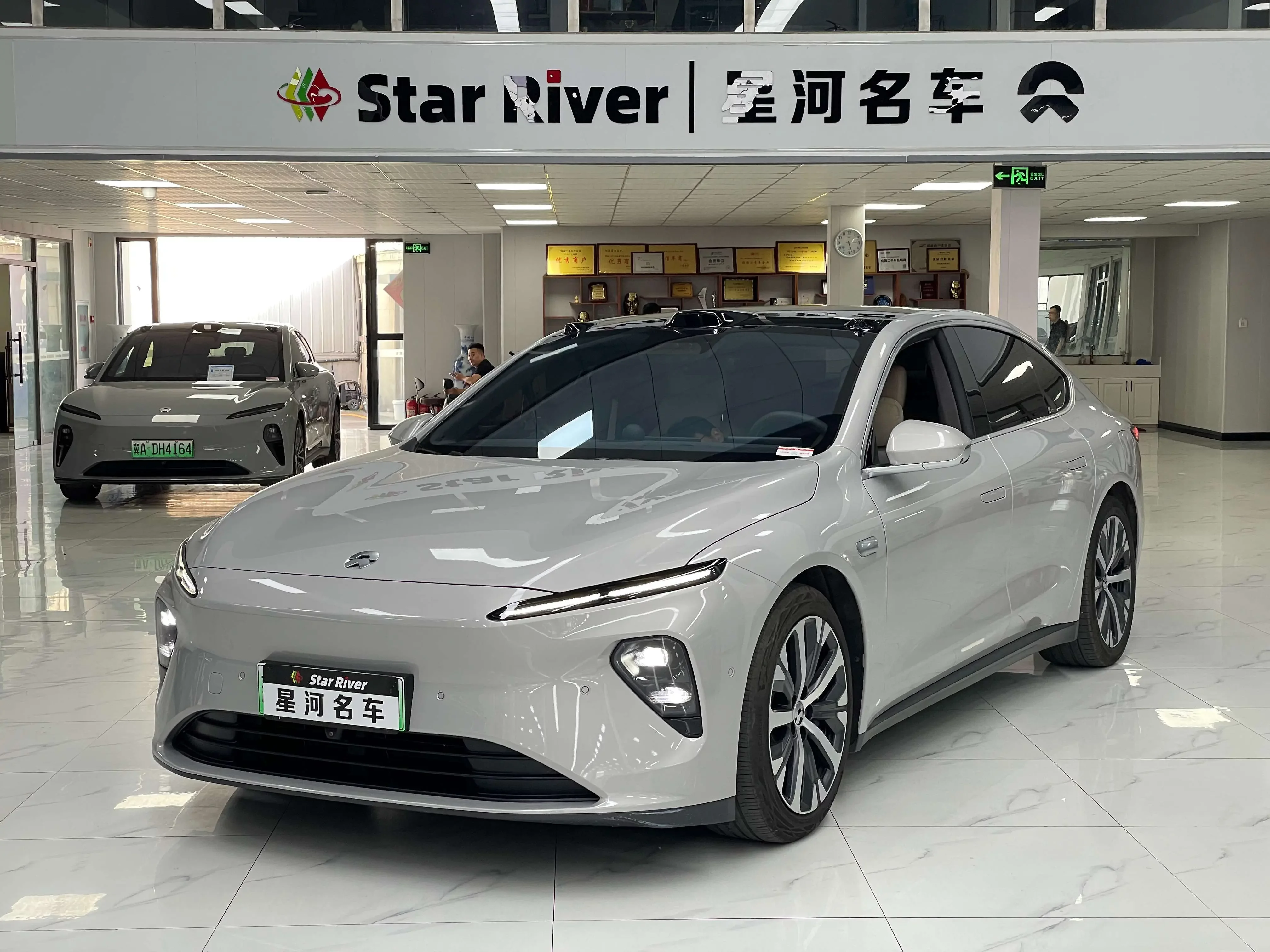 NIO ET7  из Китая