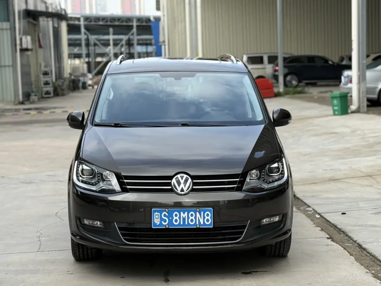 Volkswagen Sharon