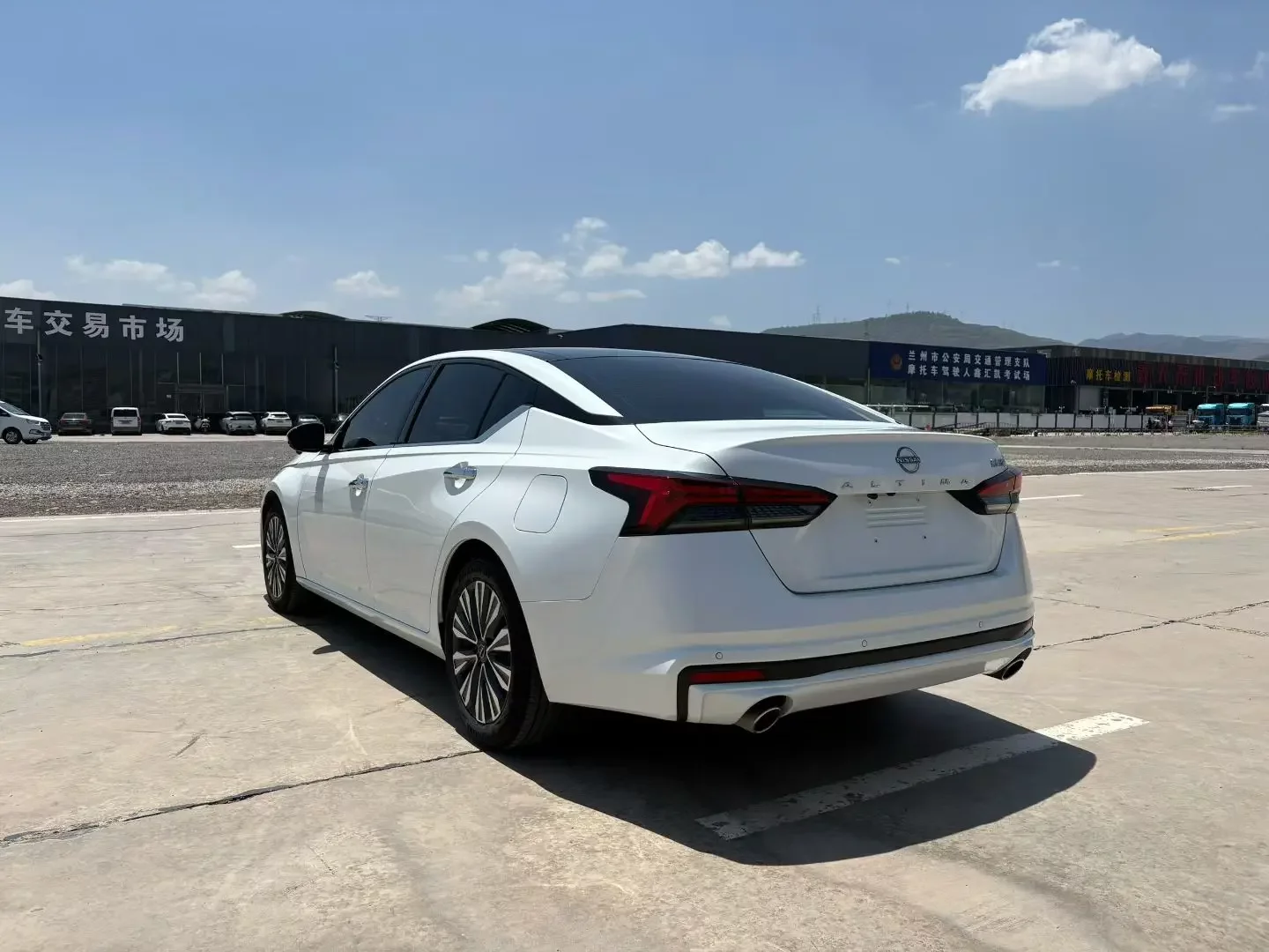 Nissan Altima