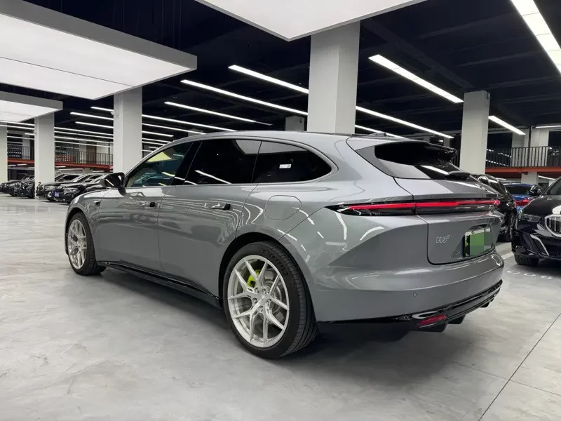 NIO ET5T