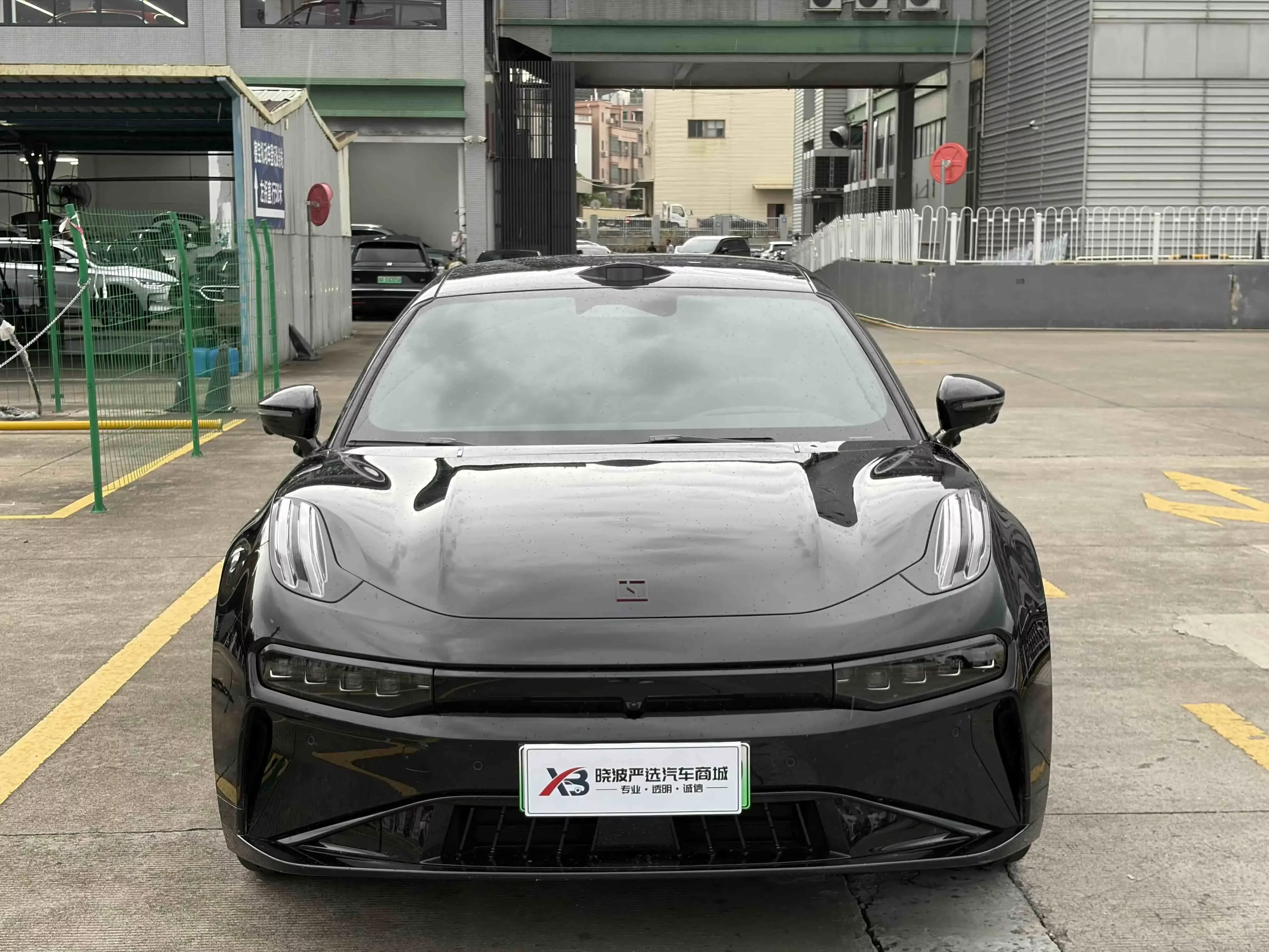 ZEEKR 001