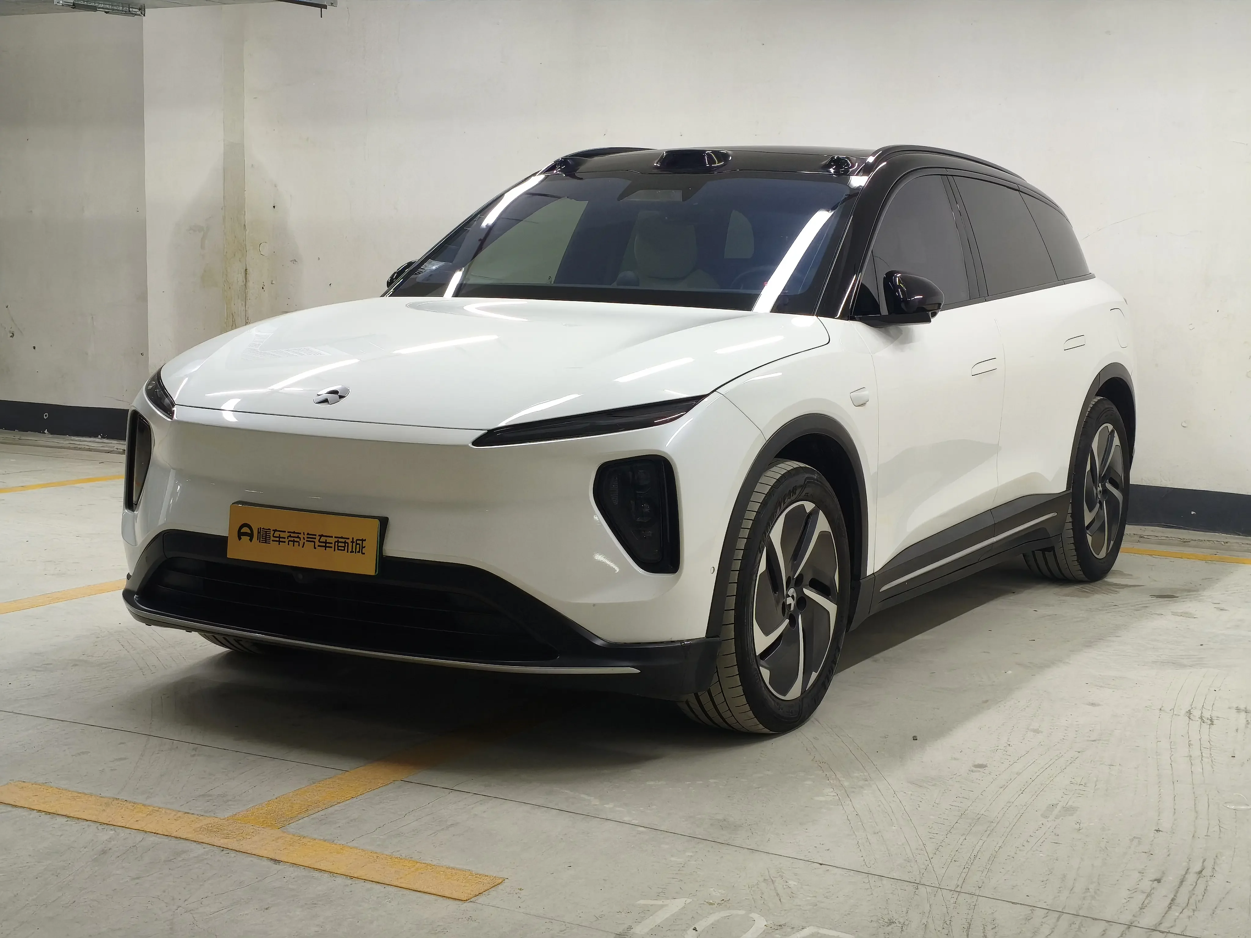 NIO ES6