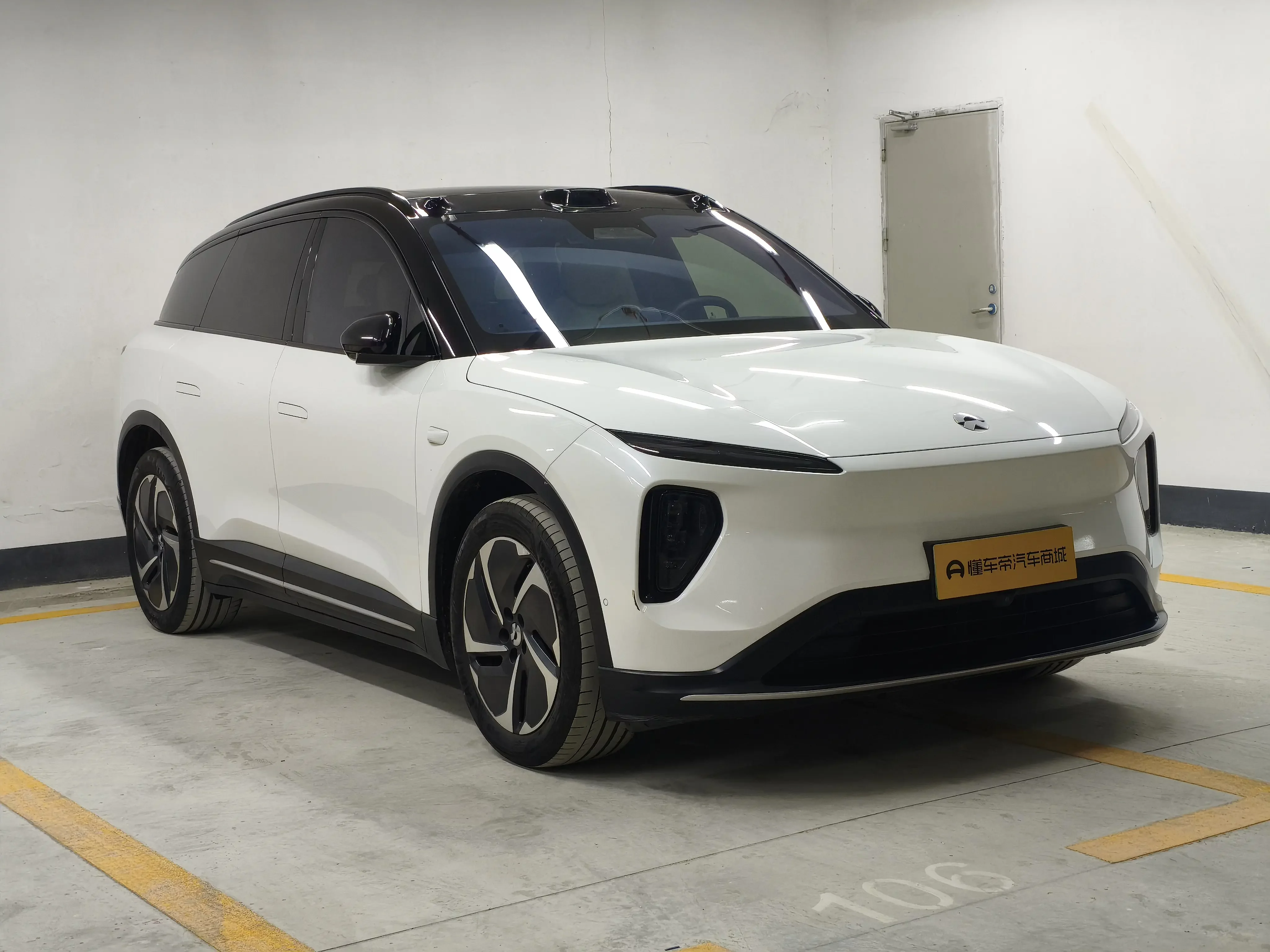NIO ES6
