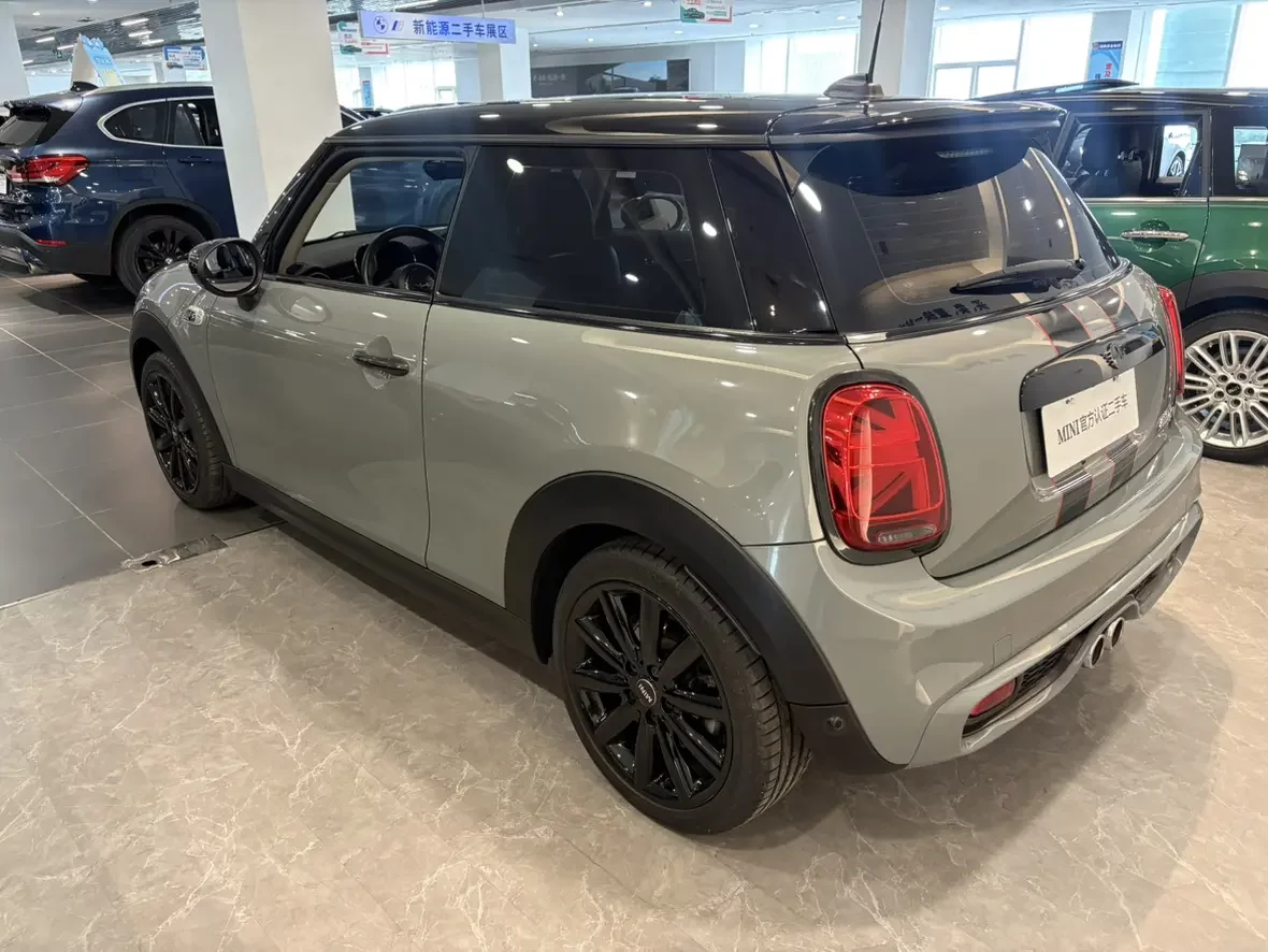 MINI 