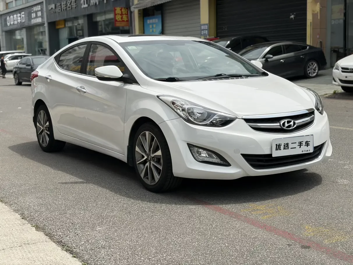 Hyundai Elantra