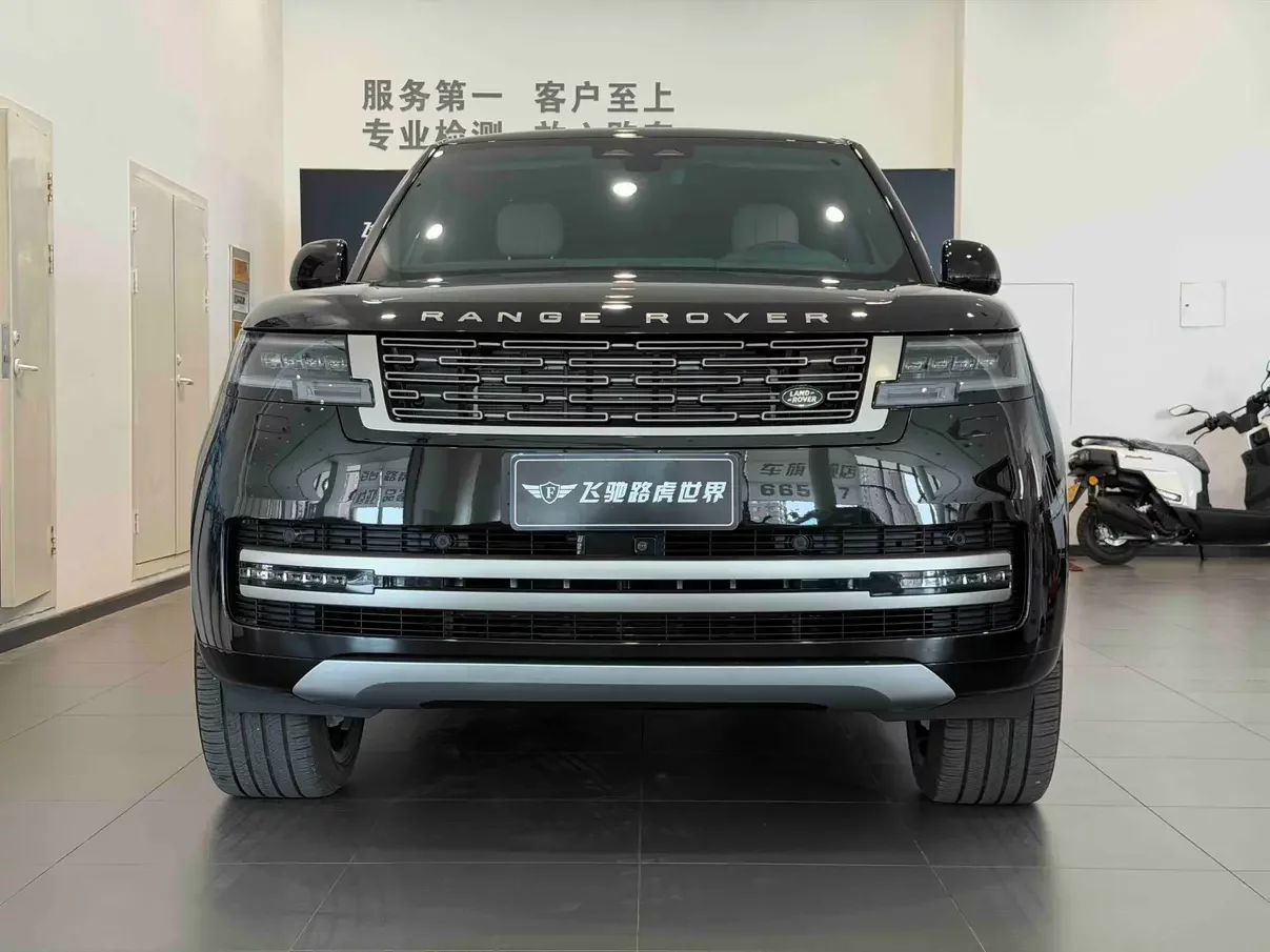 Land Rover range rover