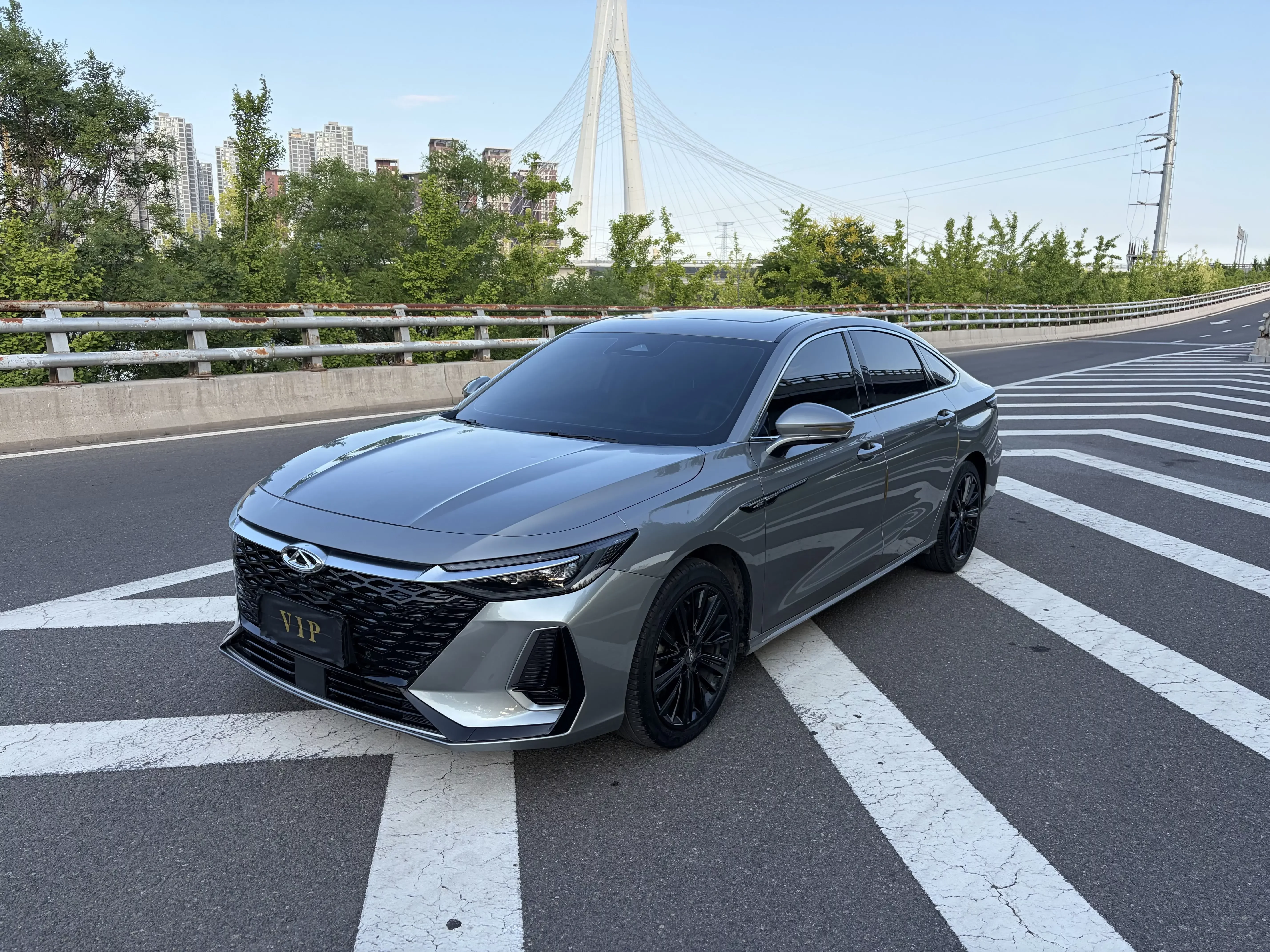 Chery Arrizo 8