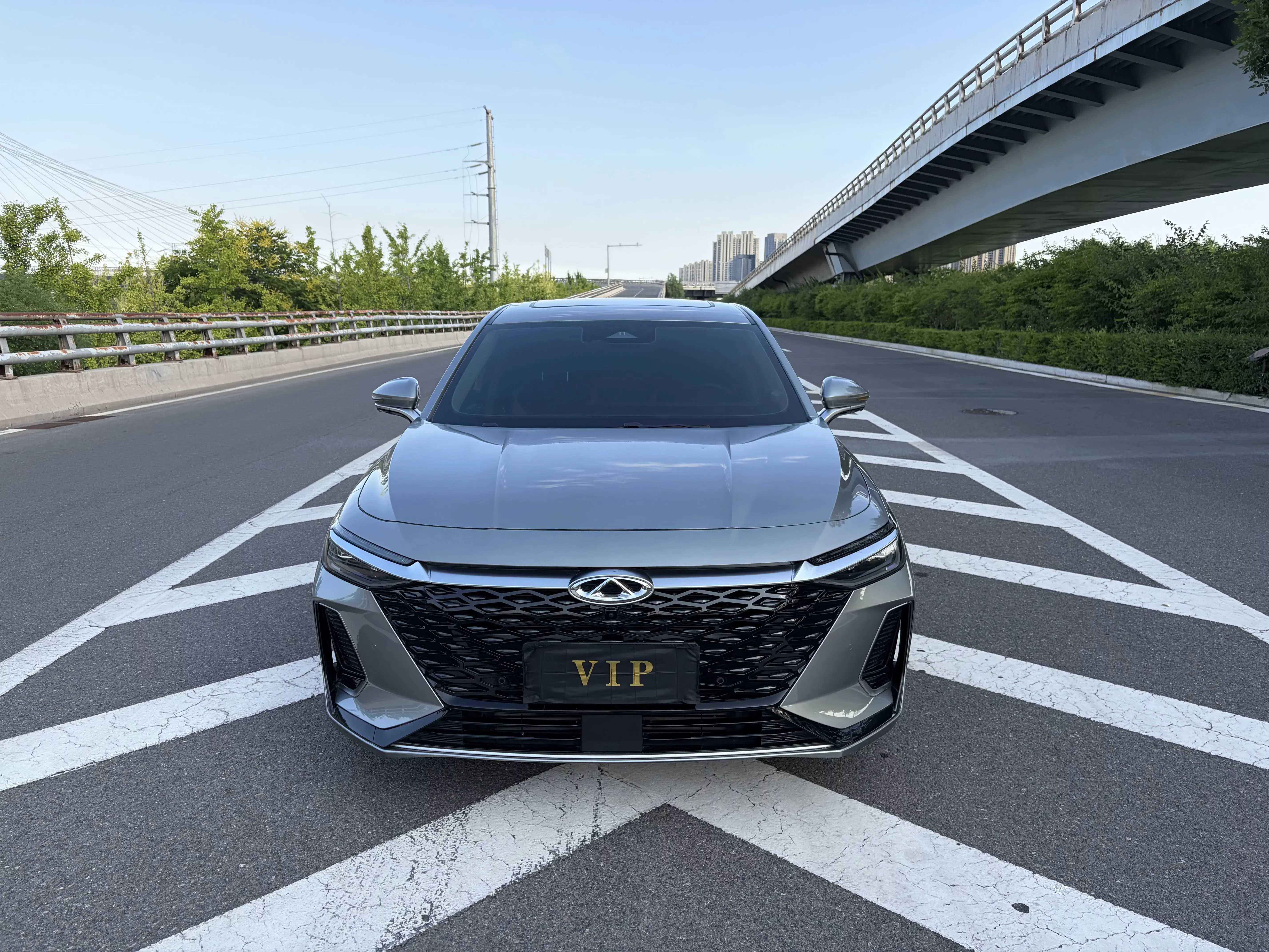 Chery Arrizo 8