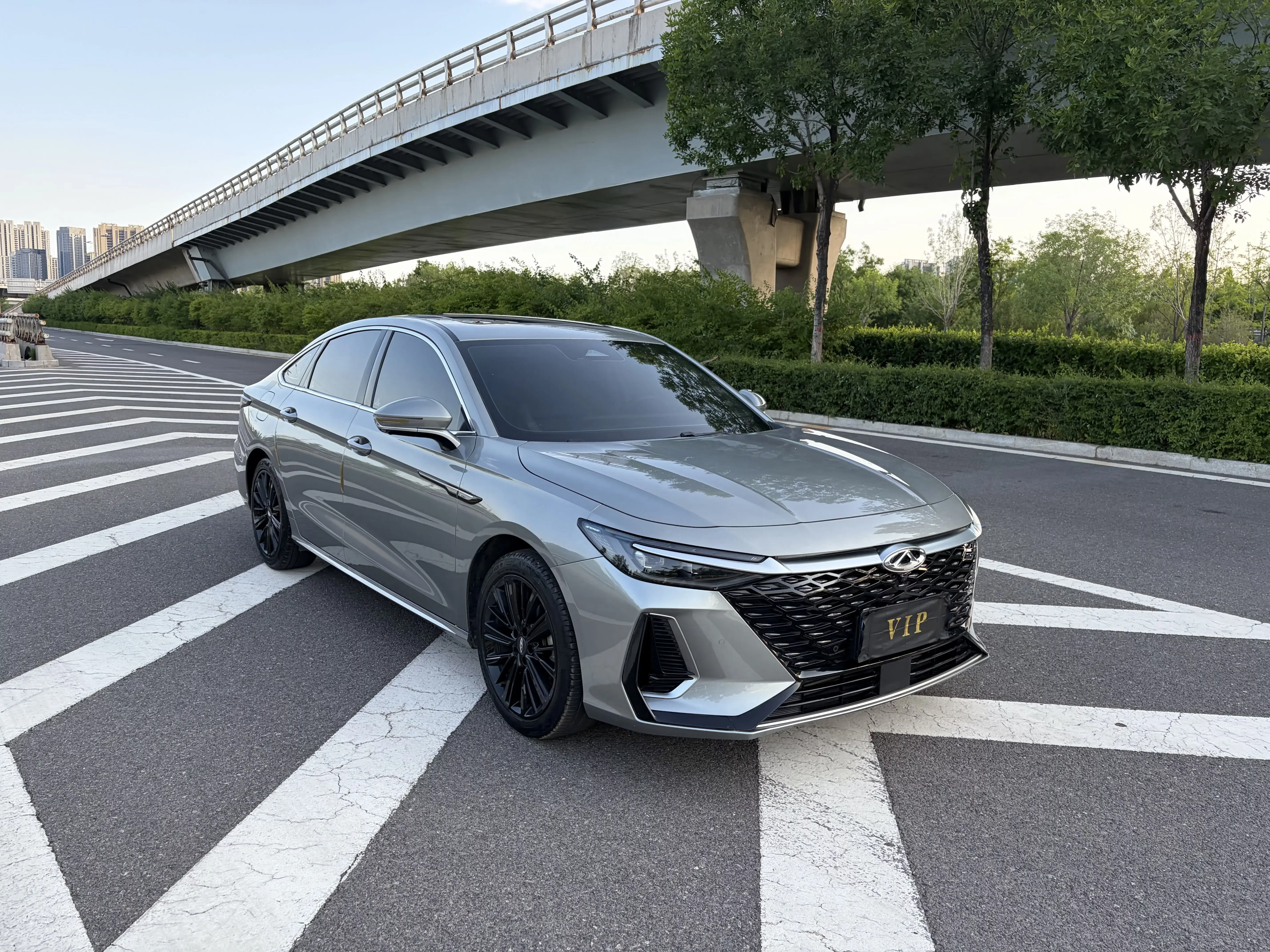 Chery Arrizo 8