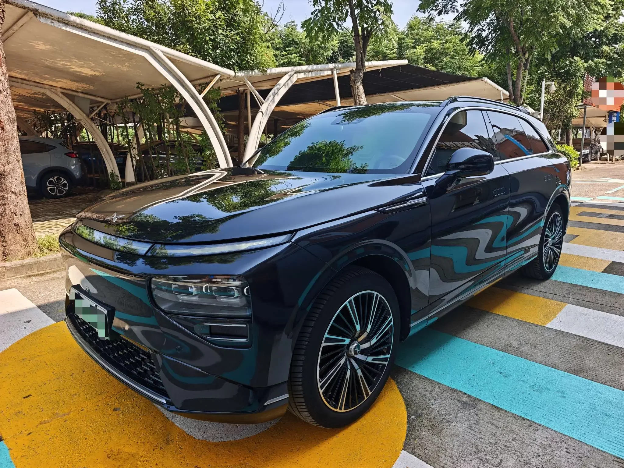 Xpeng G9