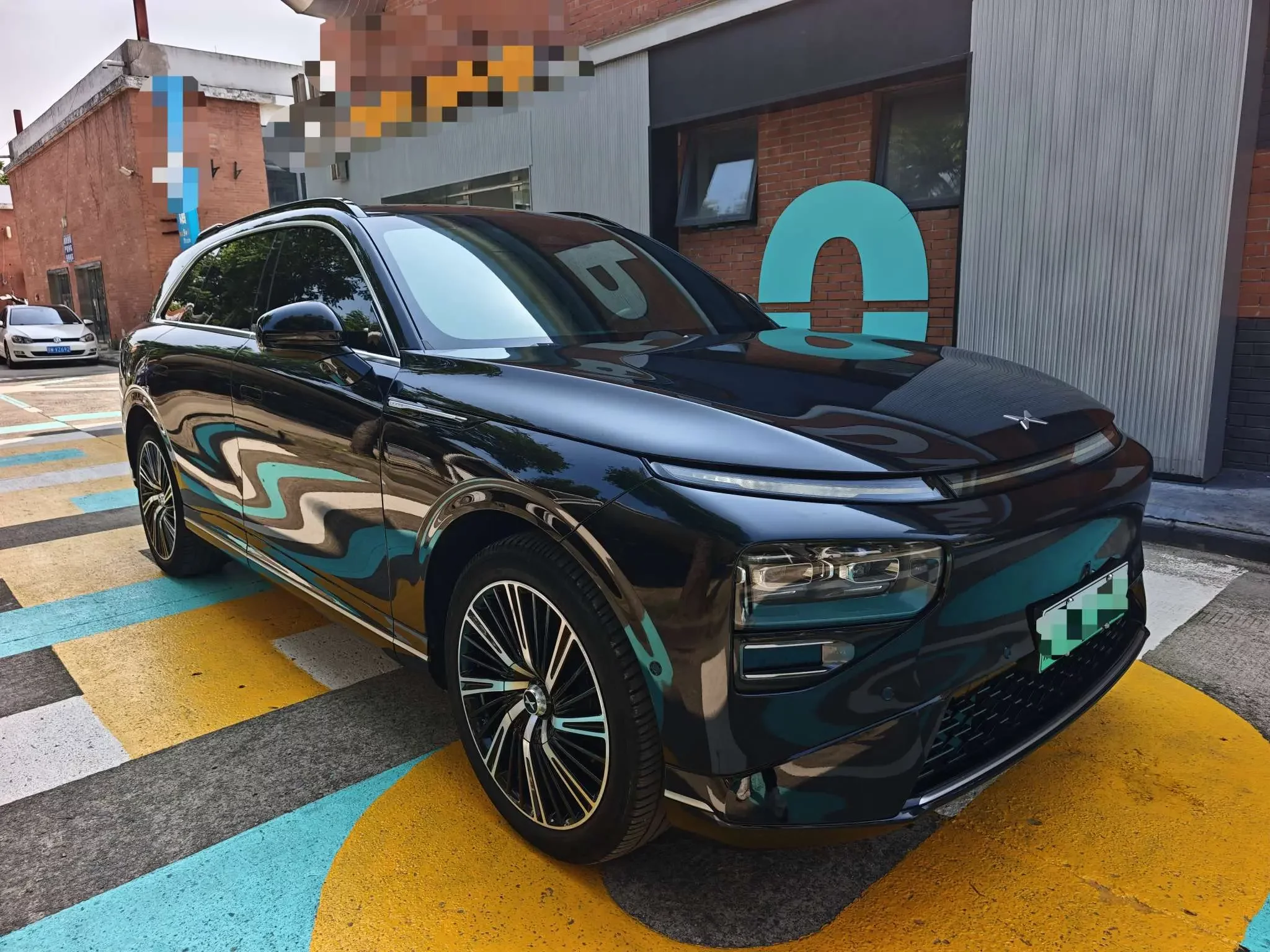 Xpeng G9