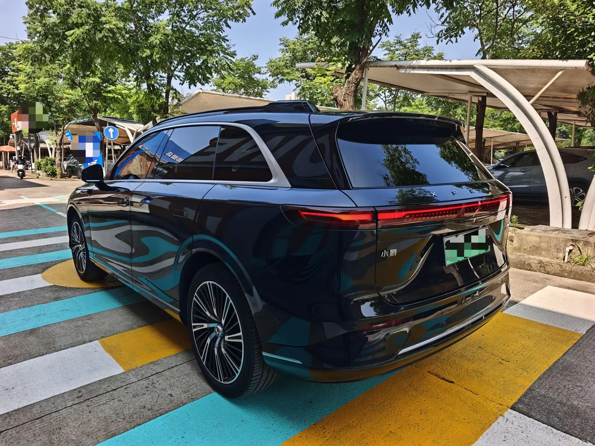 Xpeng G9