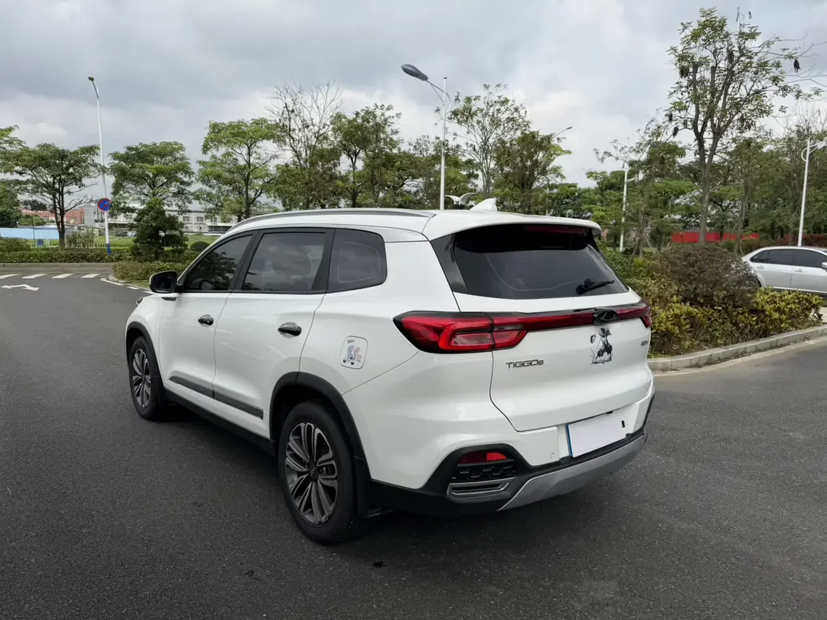 Chery Tiggo 8