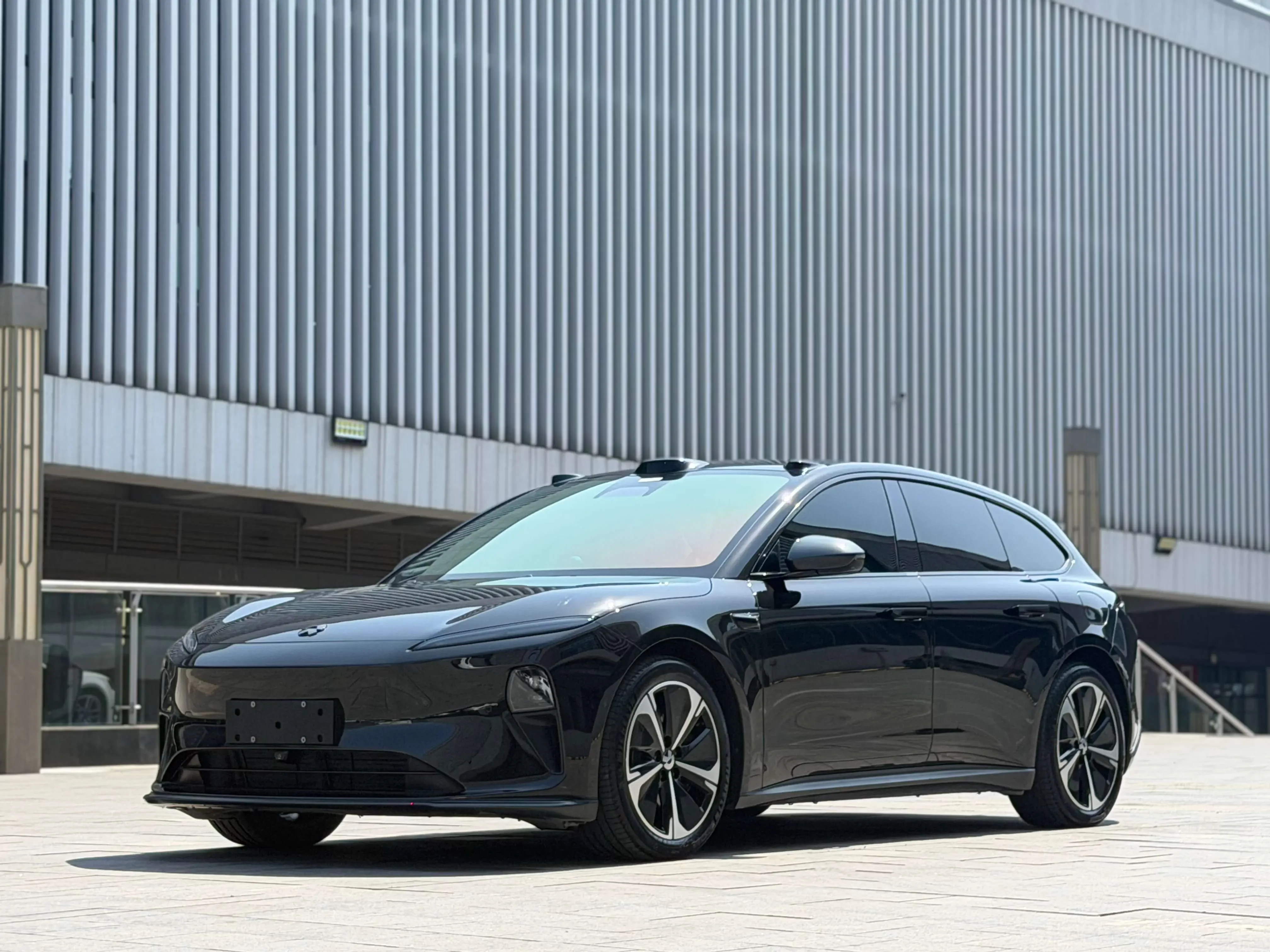 NIO ET5T  из Китая