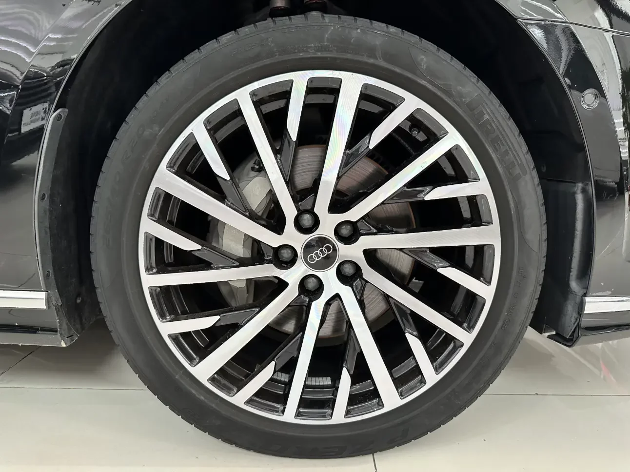 Audi A8