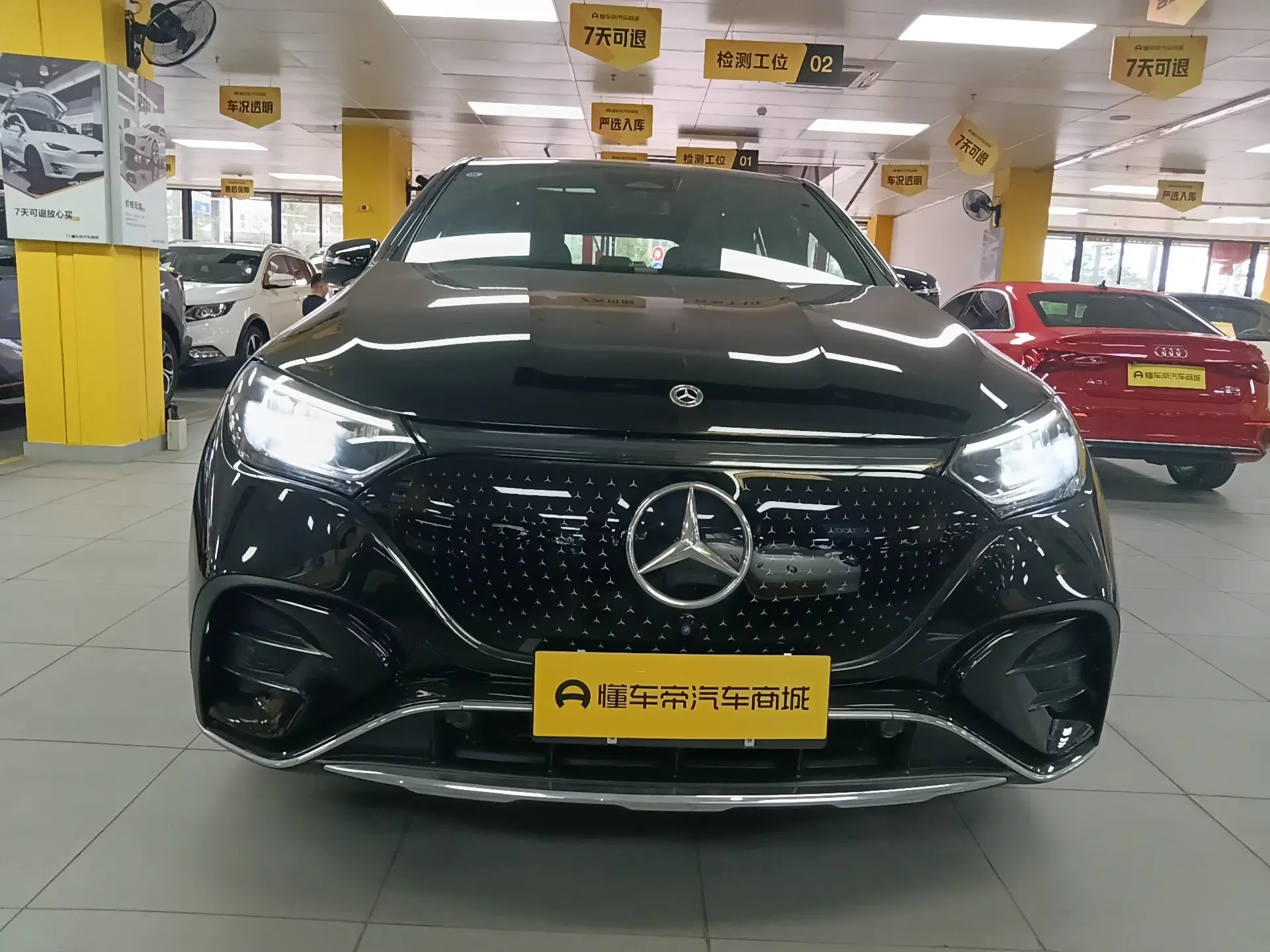 Mercedes-Benz EQE SUV