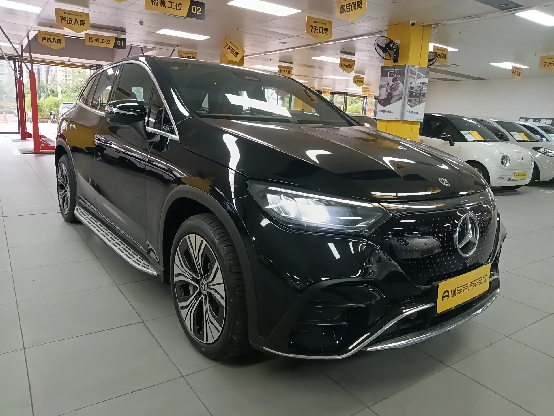Mercedes-Benz EQE SUV