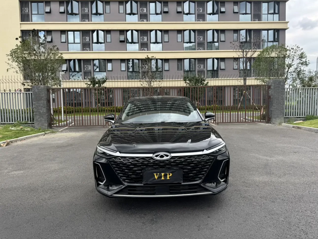 Chery Arrizo 8