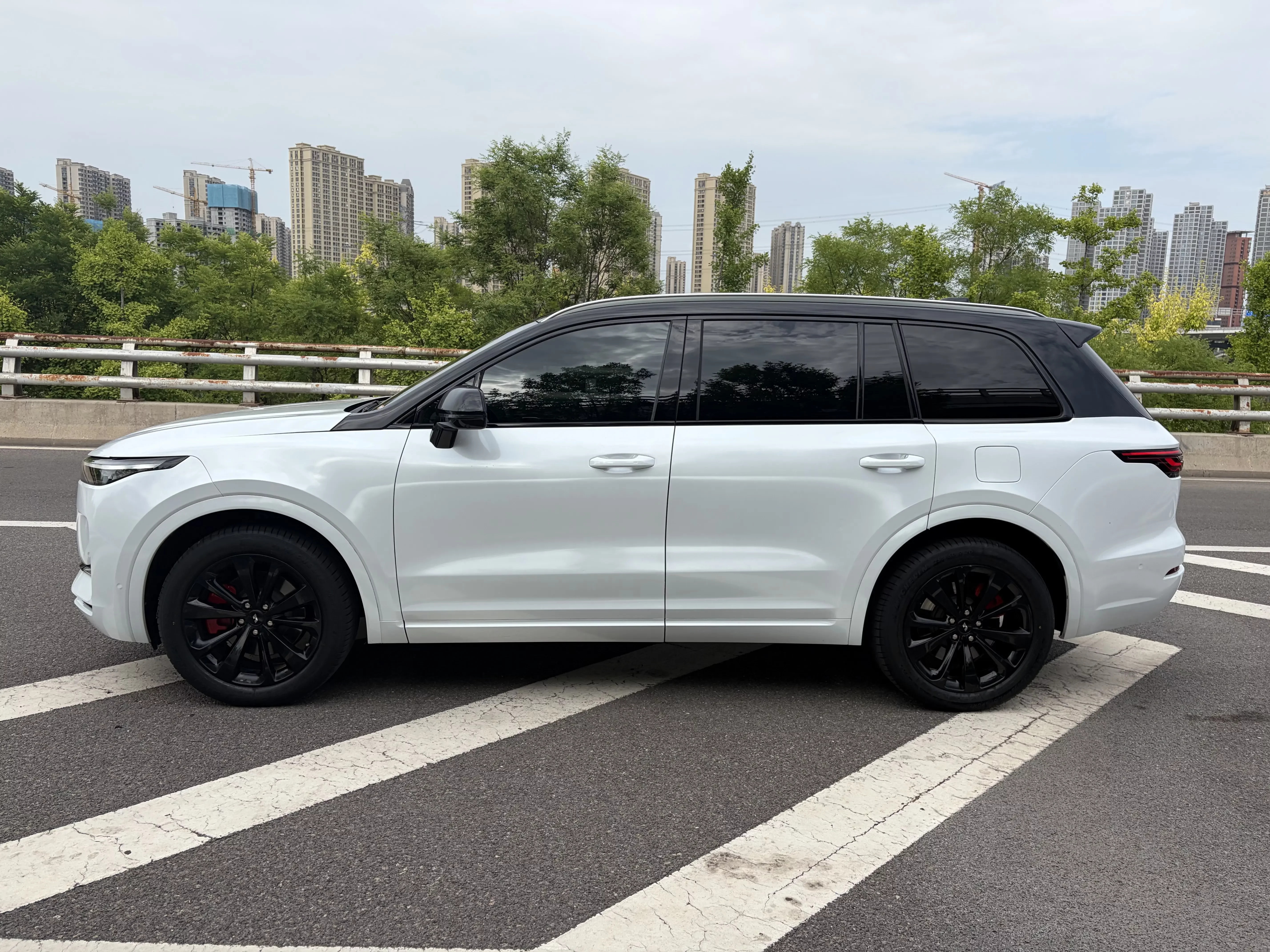 Lixiang ONE