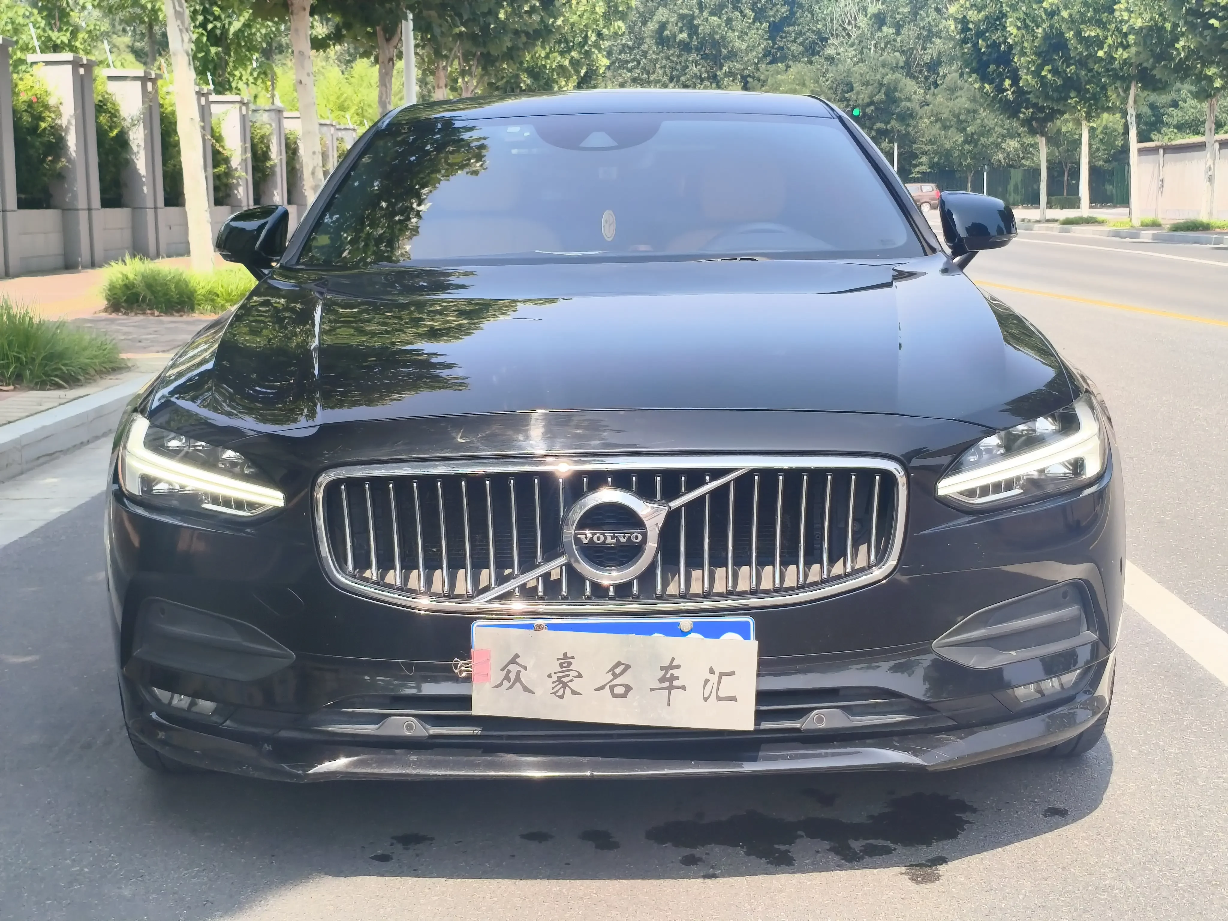 Volvo S90