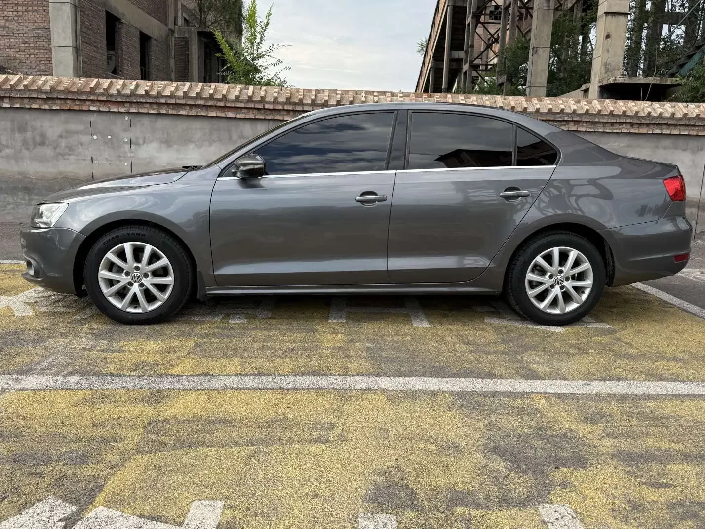 Volkswagen Sagitar