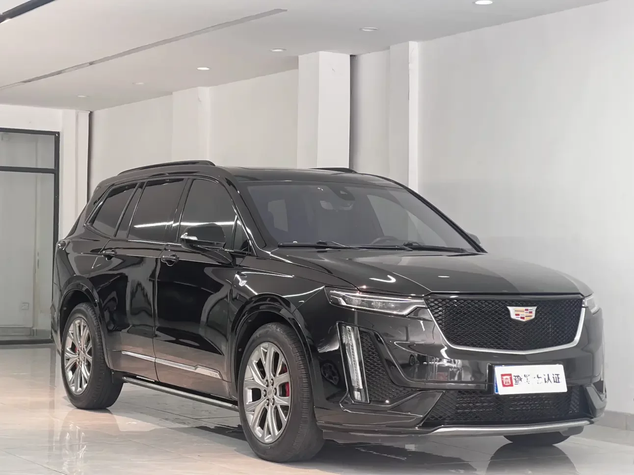 Cadillac XT6