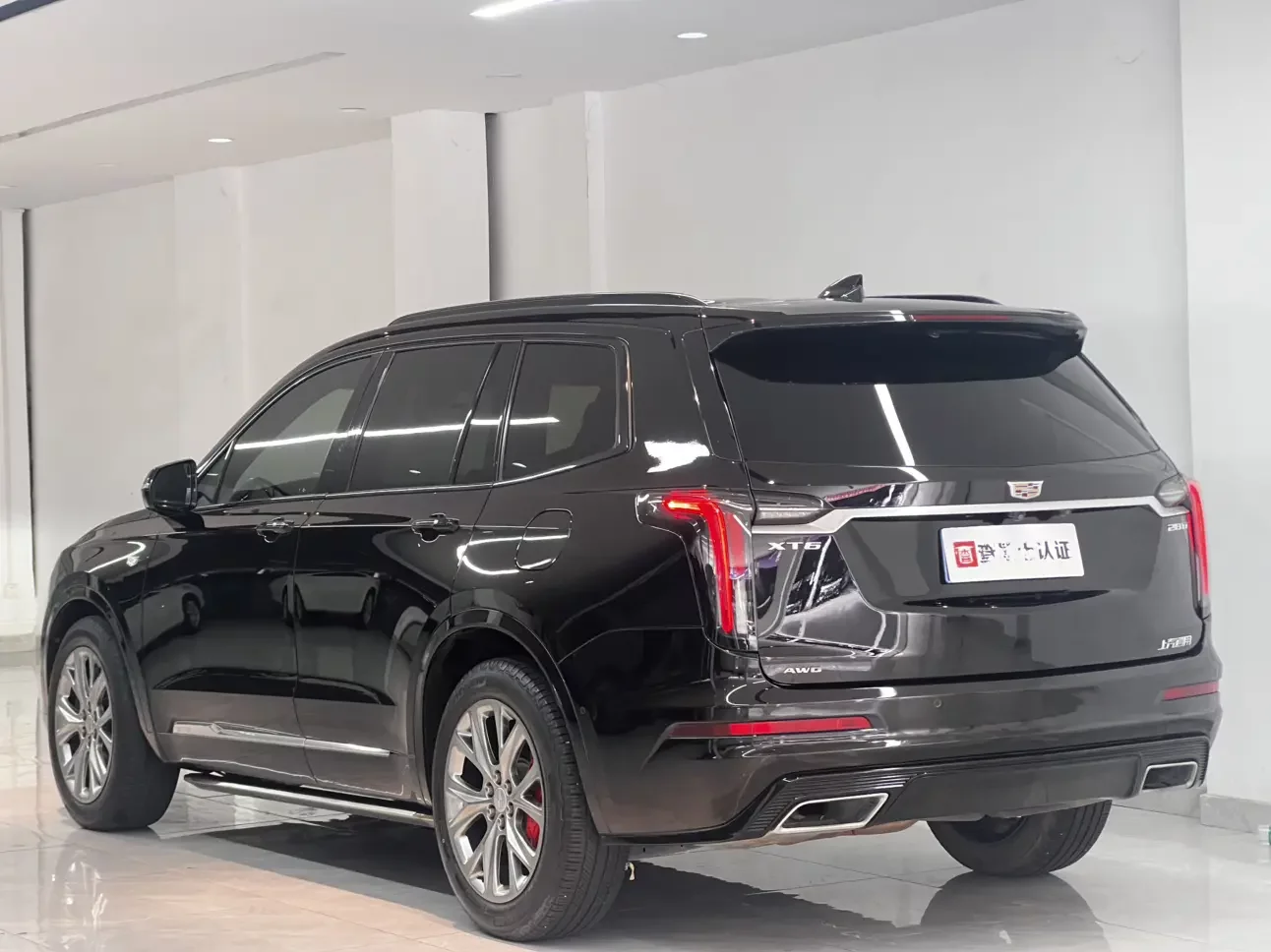 Cadillac XT6
