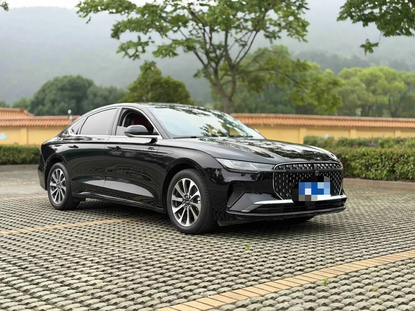 Lincoln Z