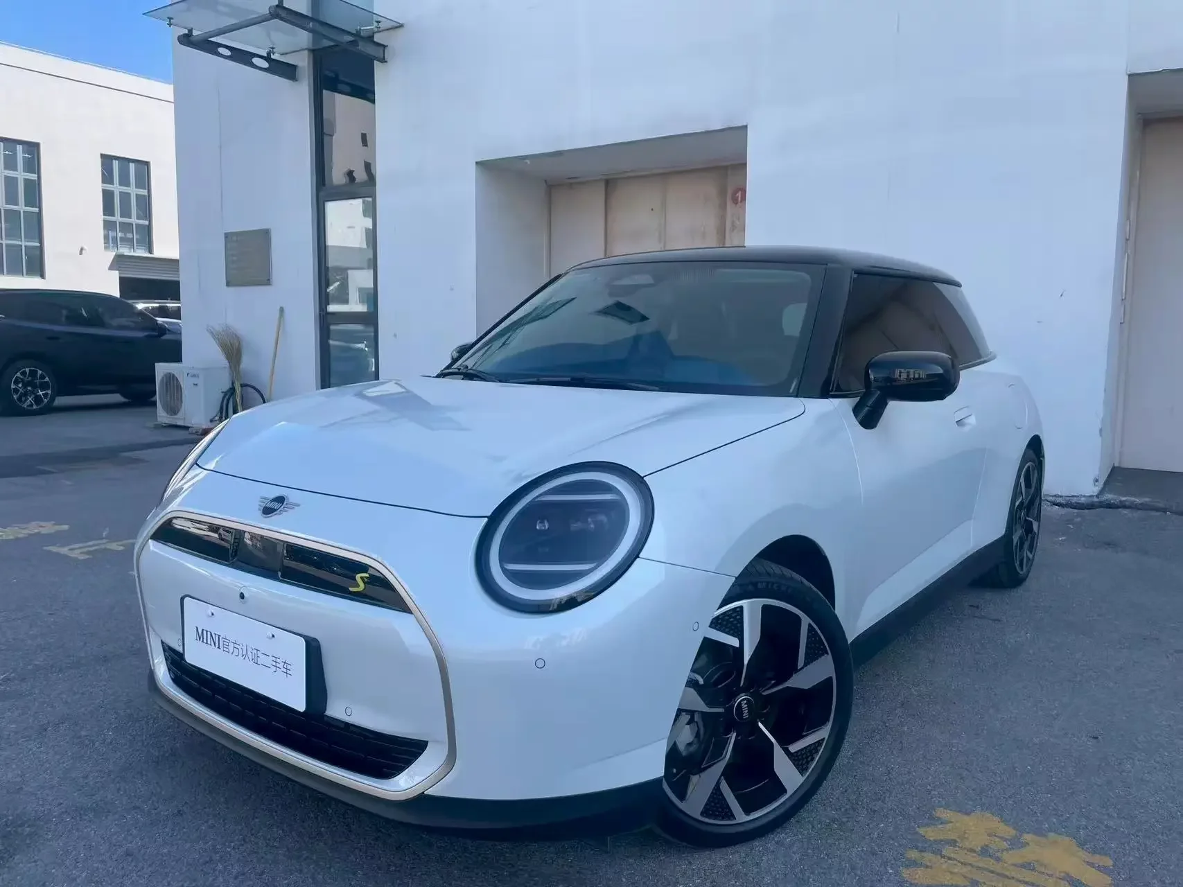 MINI ELECTRIC  COOPER