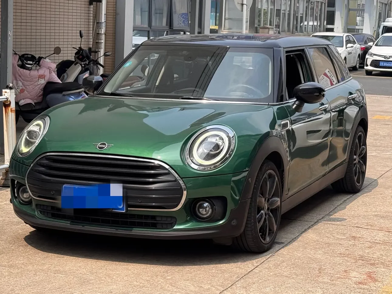 MINI CLUBMAN