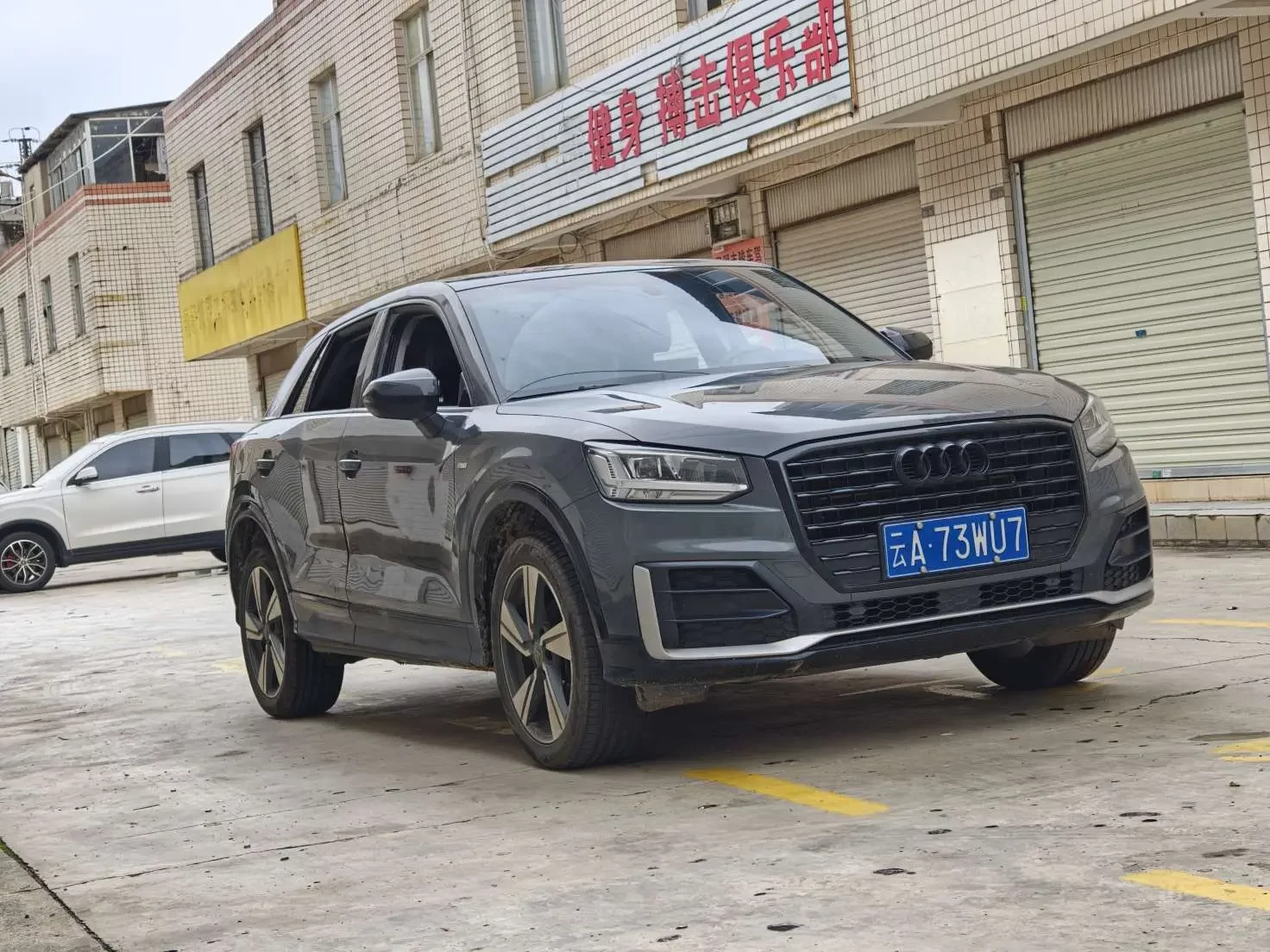 Audi Q2L