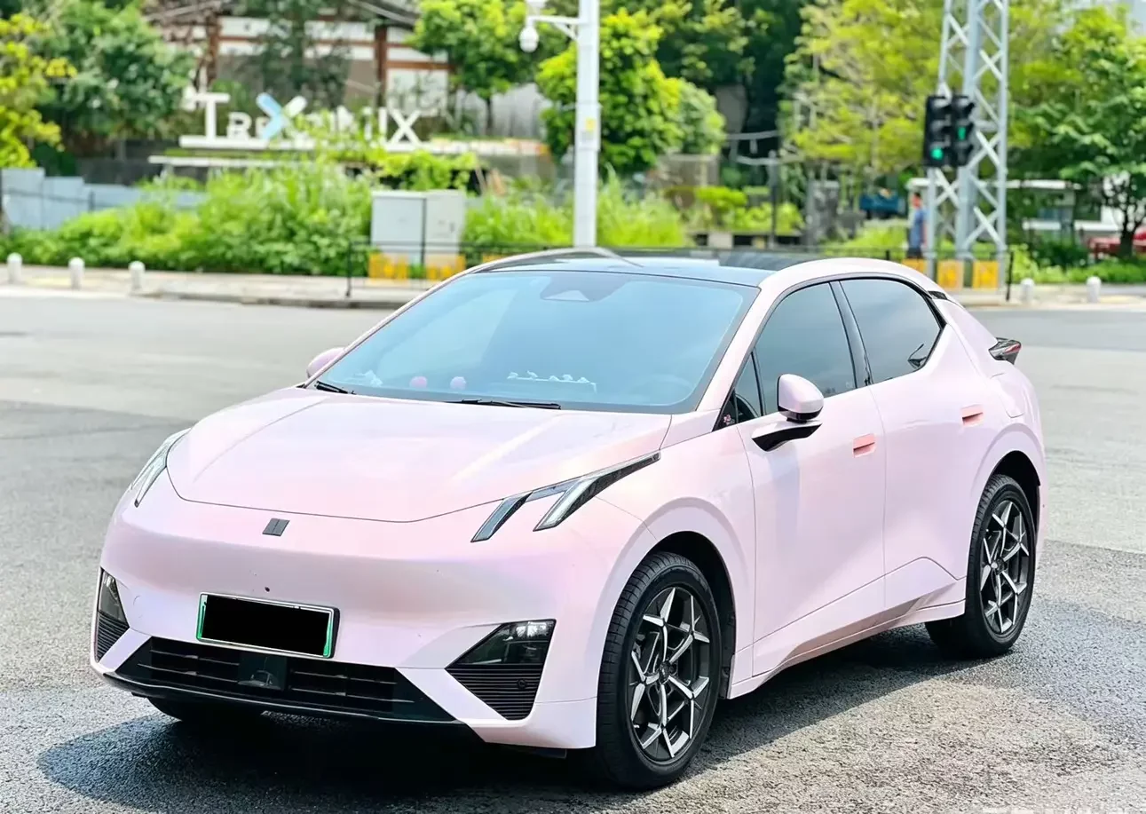 Lynk & Co Z20