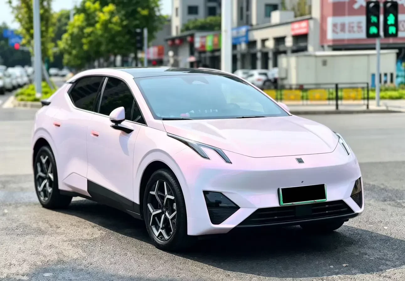 Lynk & Co Z20