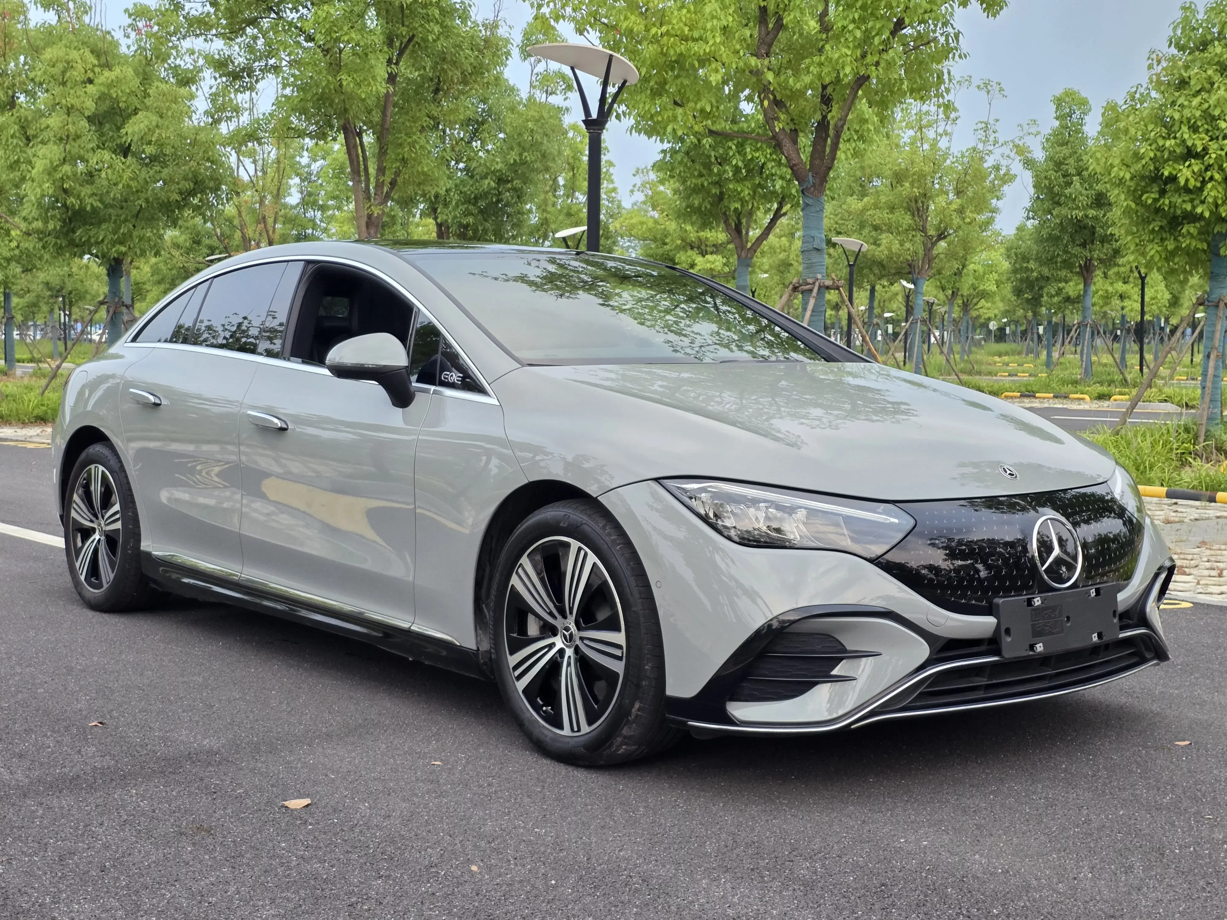 Mercedes-Benz EQE