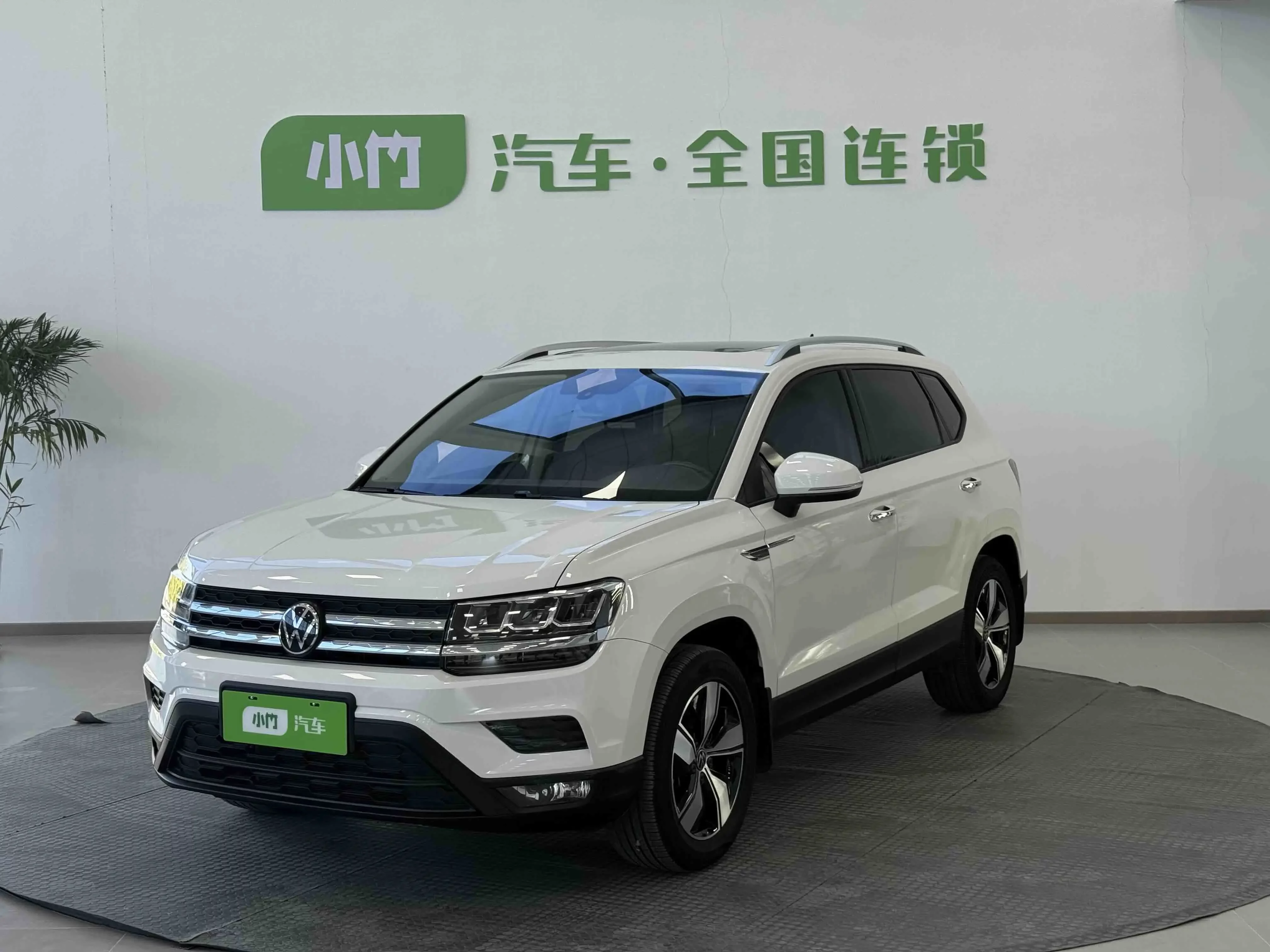 Volkswagen Tharu