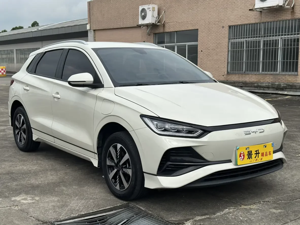 BYD e2