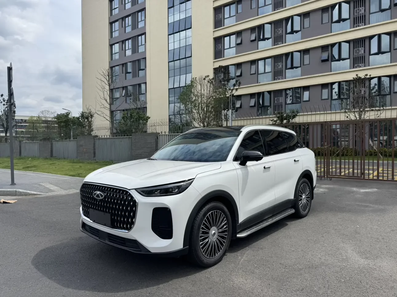 Chery Tiggo 8L