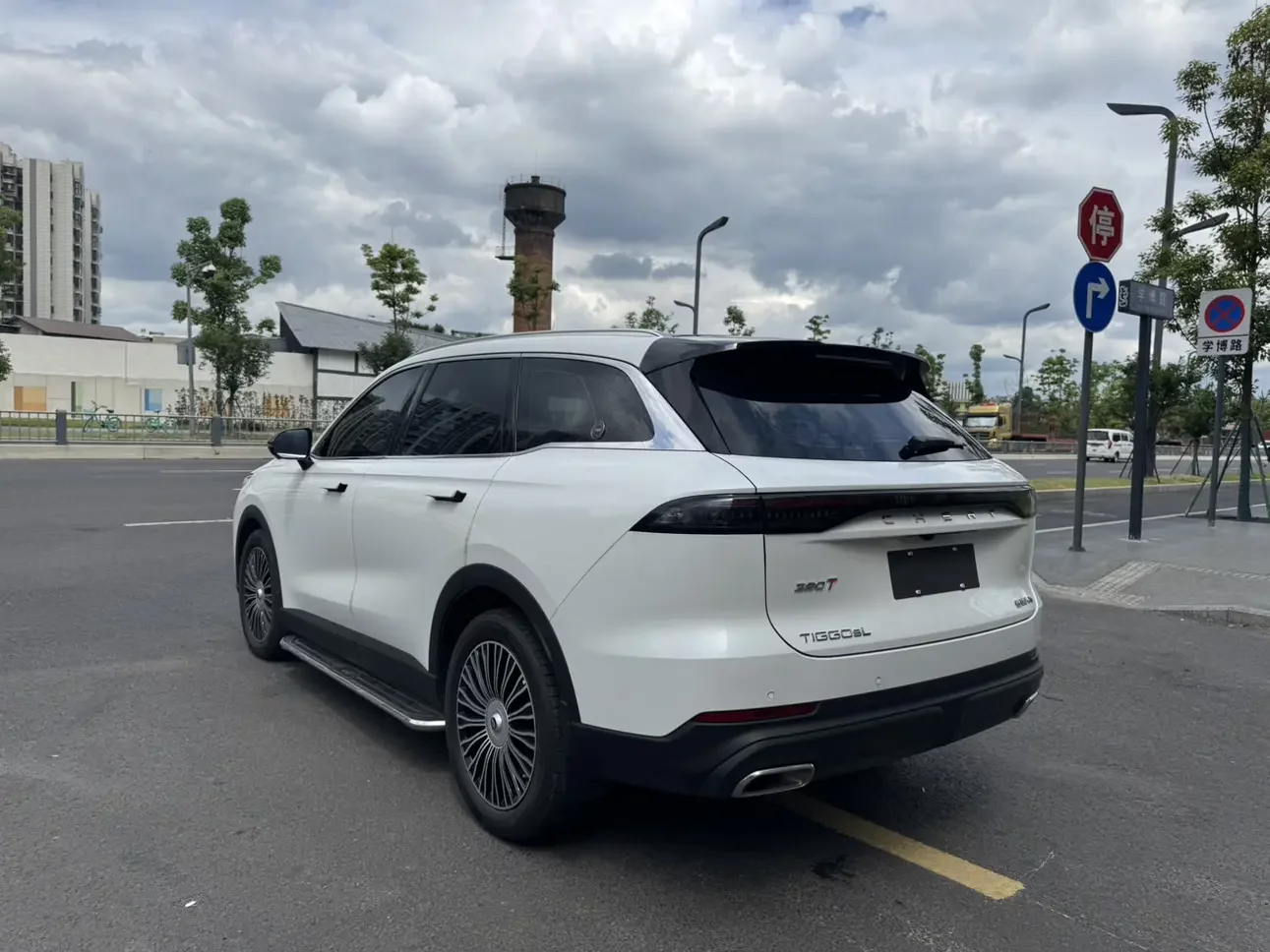 Chery Tiggo 8L