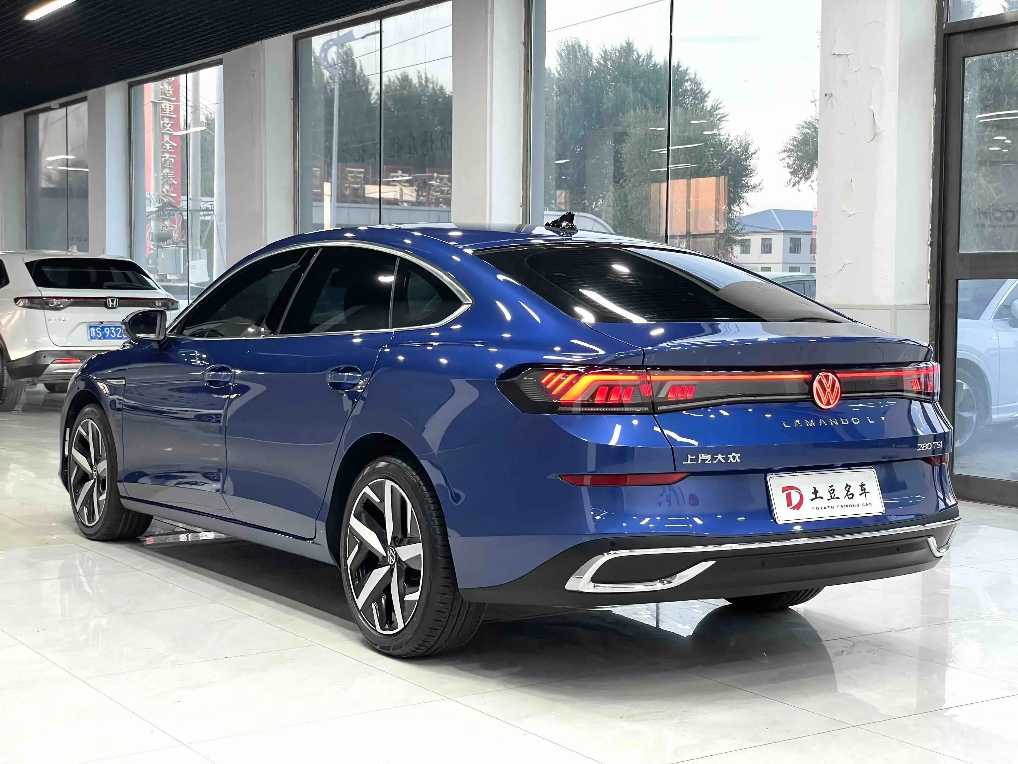 Volkswagen Lamando