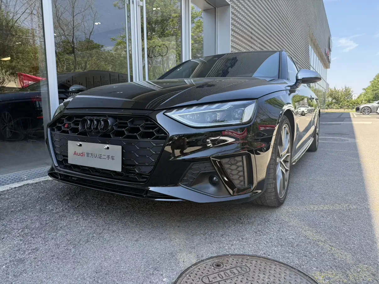 Audi S4