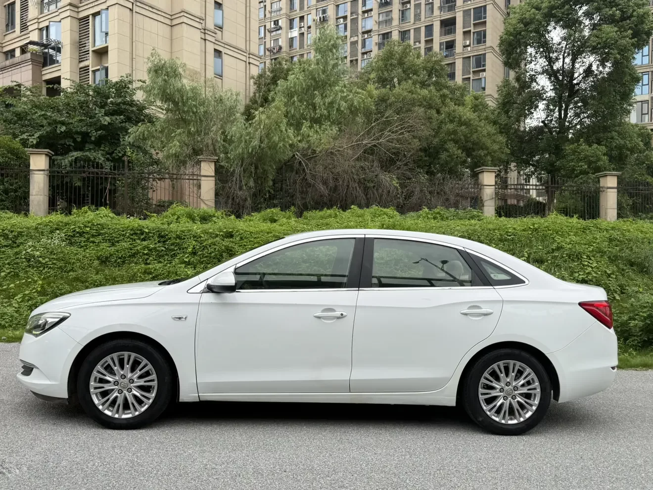 Buick Yinglang