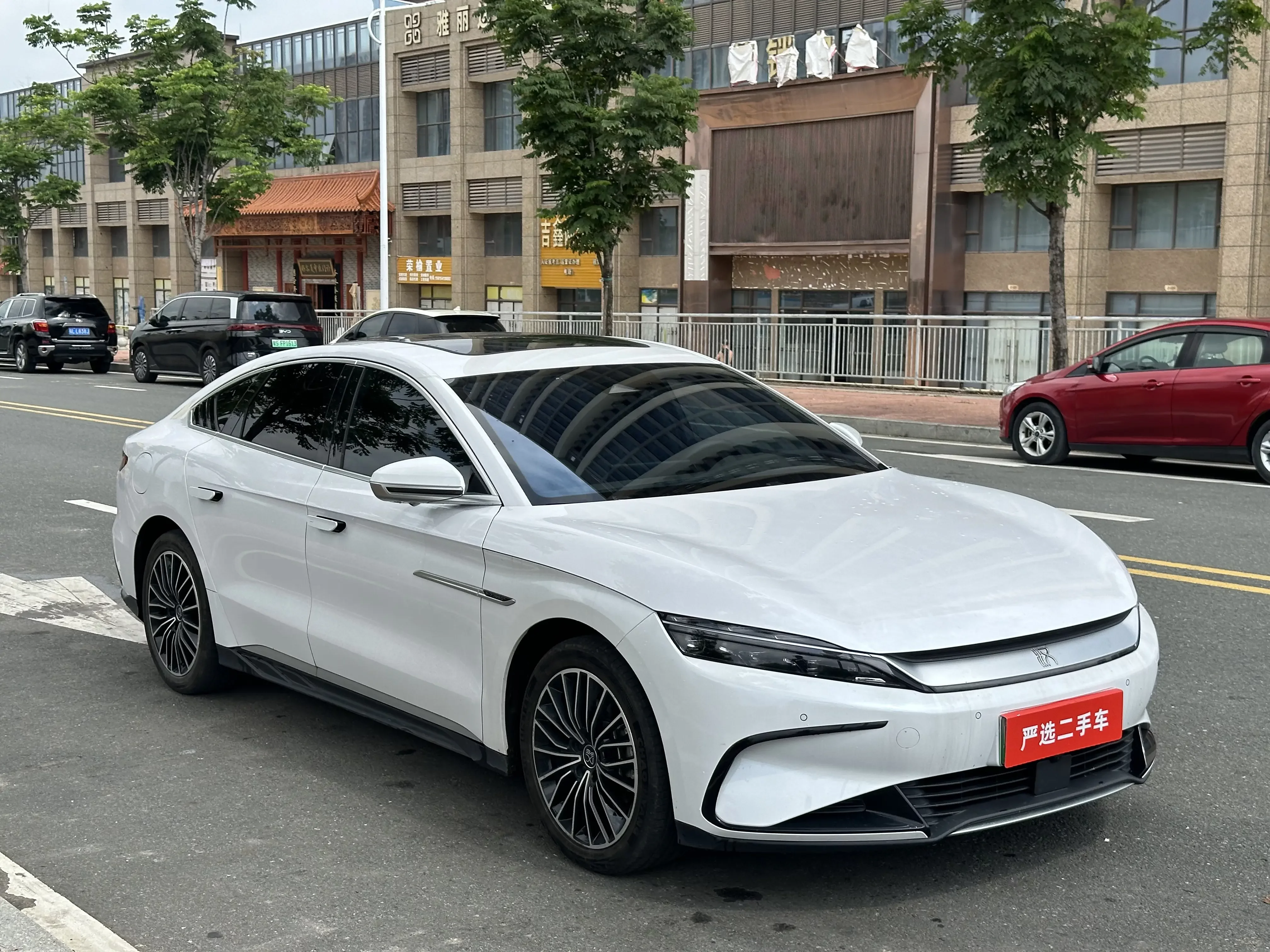 BYD Han EV