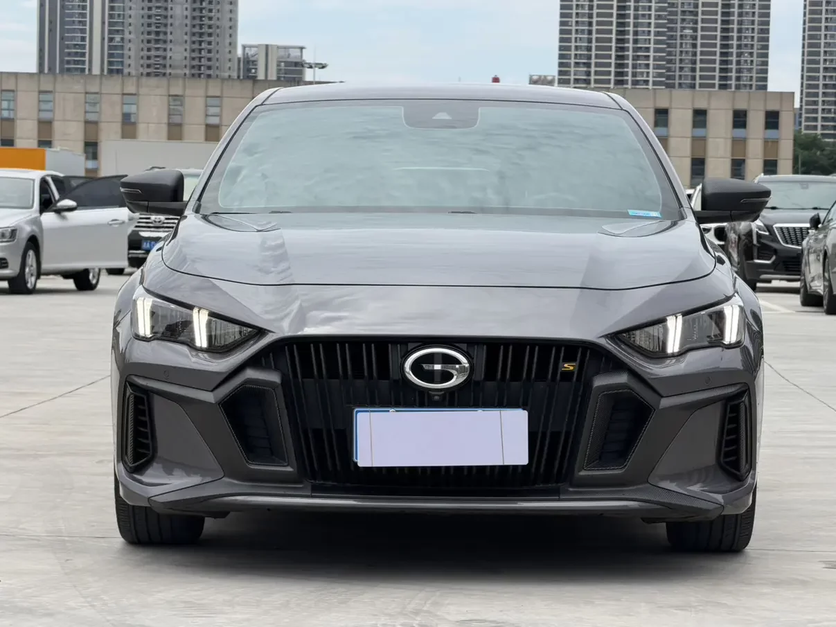 GAC Trumpchi Empow  из Китая