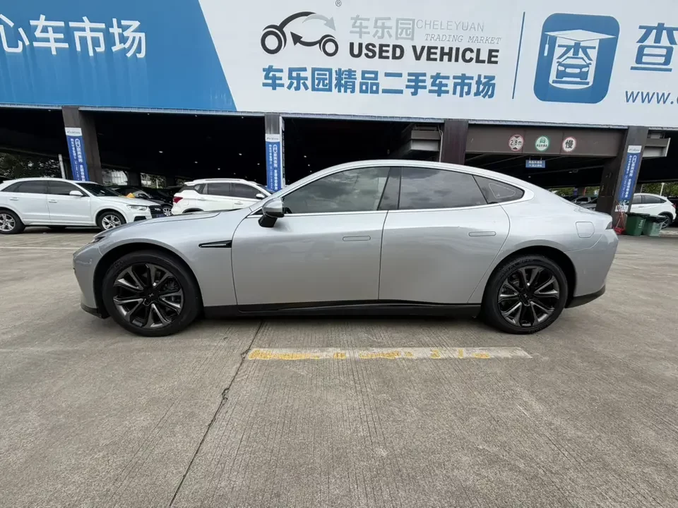 Xpeng P7