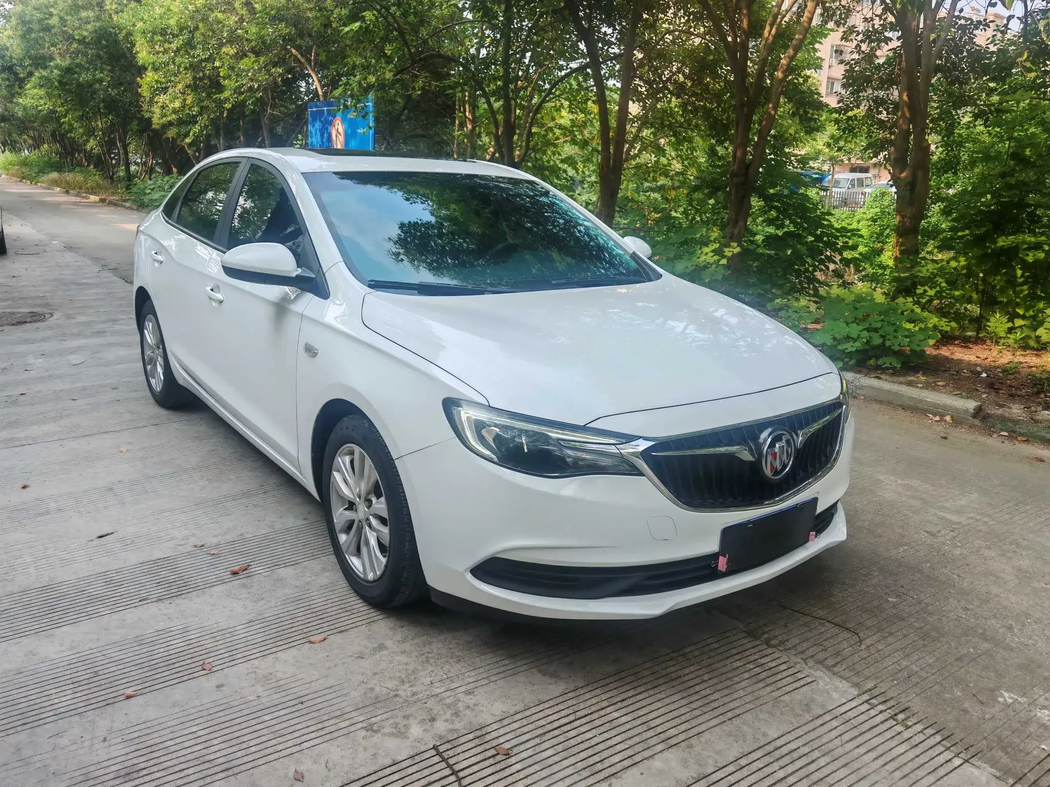 Buick Yinglang