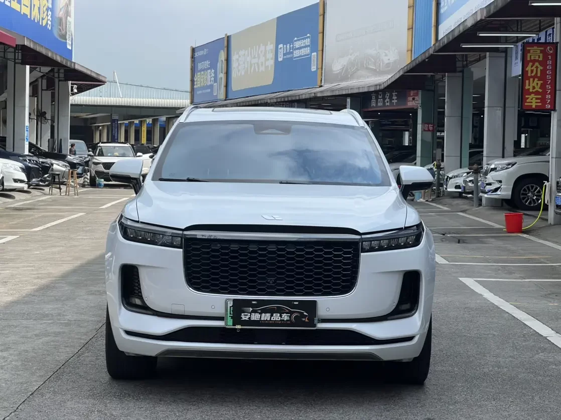 Li ONE (Ideal ONE)  из Китая